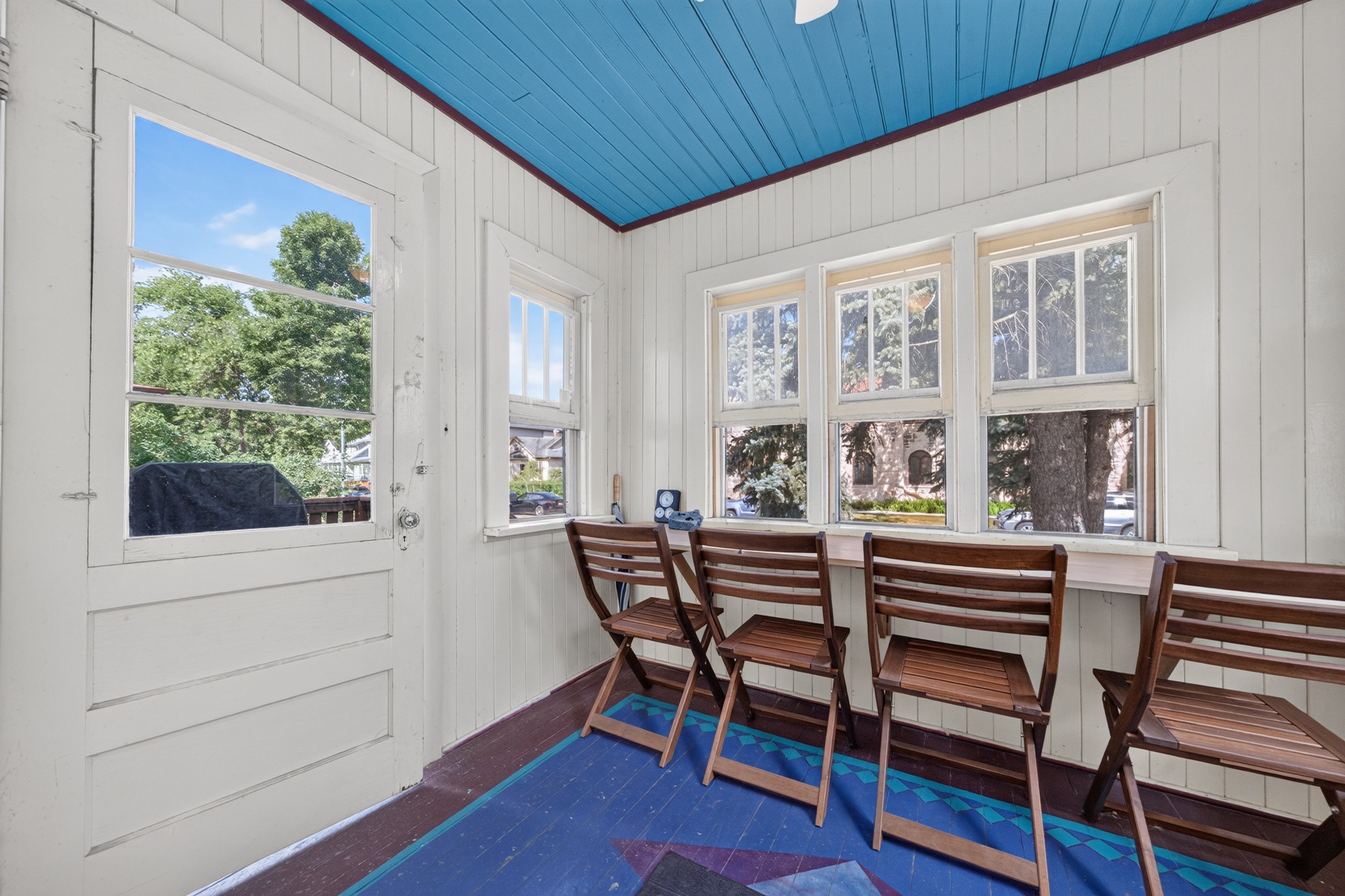 648 Mulvey - Sunroom B.jpg
