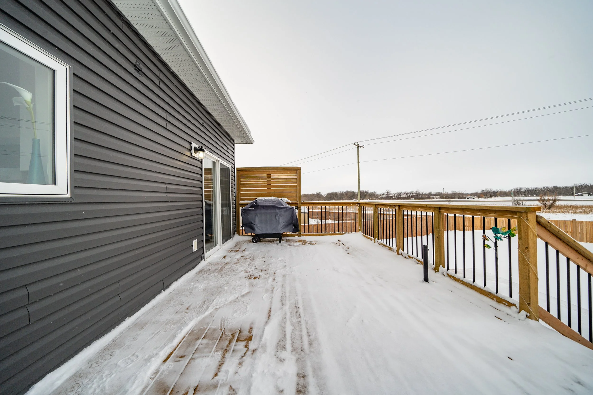 4 Parkdale Cove — Amber van den Broek Winnipeg Realtor