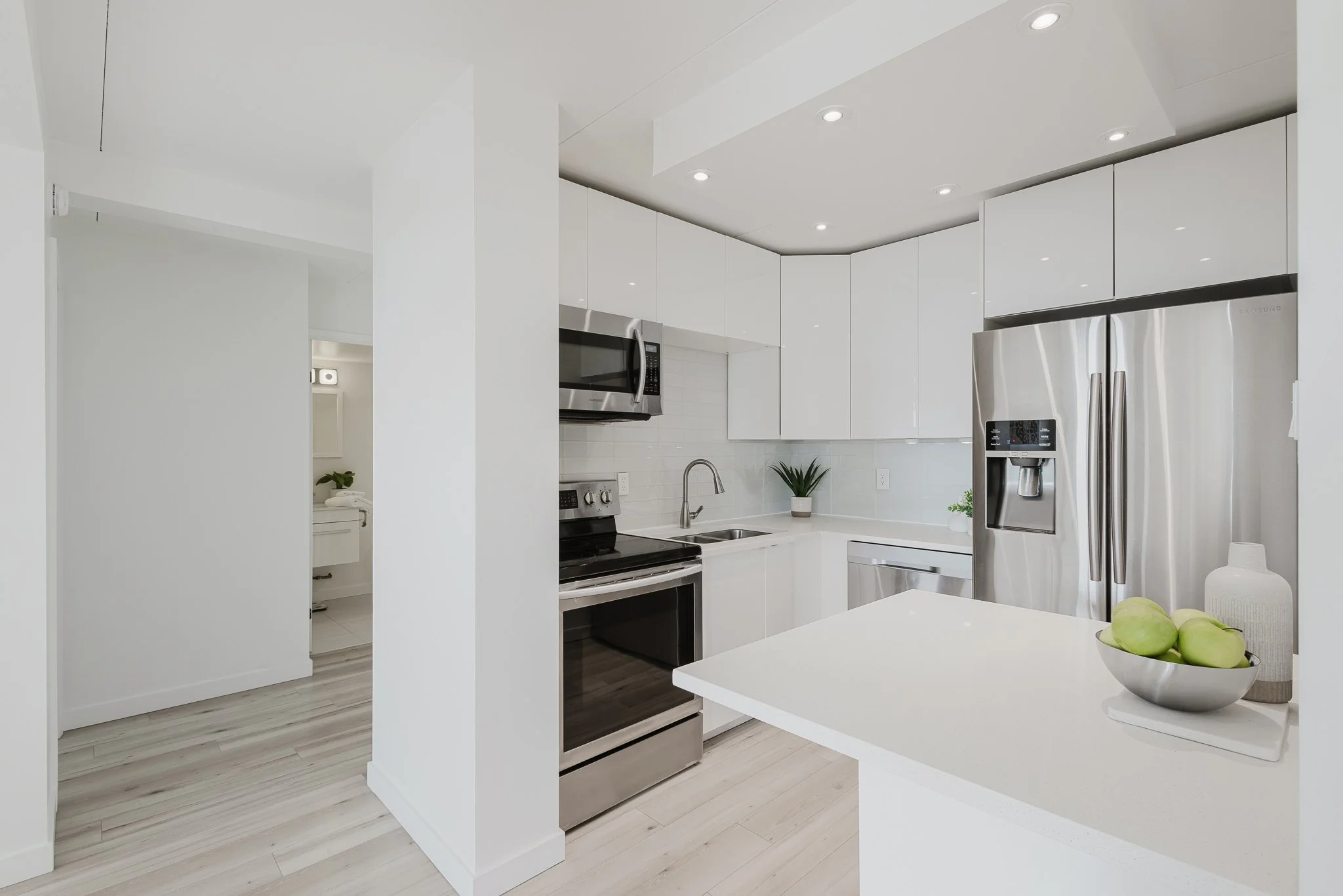 15 Kennedy St Unit 1606-13.jpg