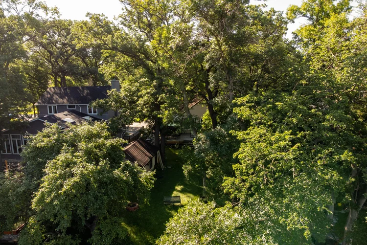 47 Kingston Row — Amber van den Broek Winnipeg Realtor