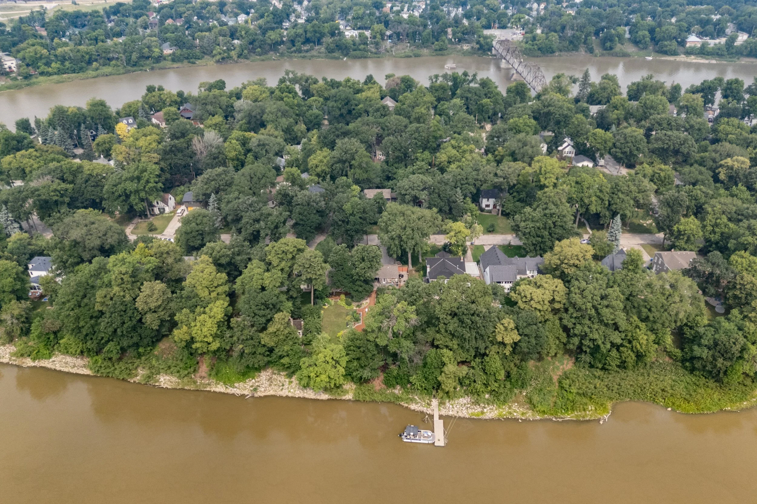 415 Kingston Cres (3 of 63).jpg