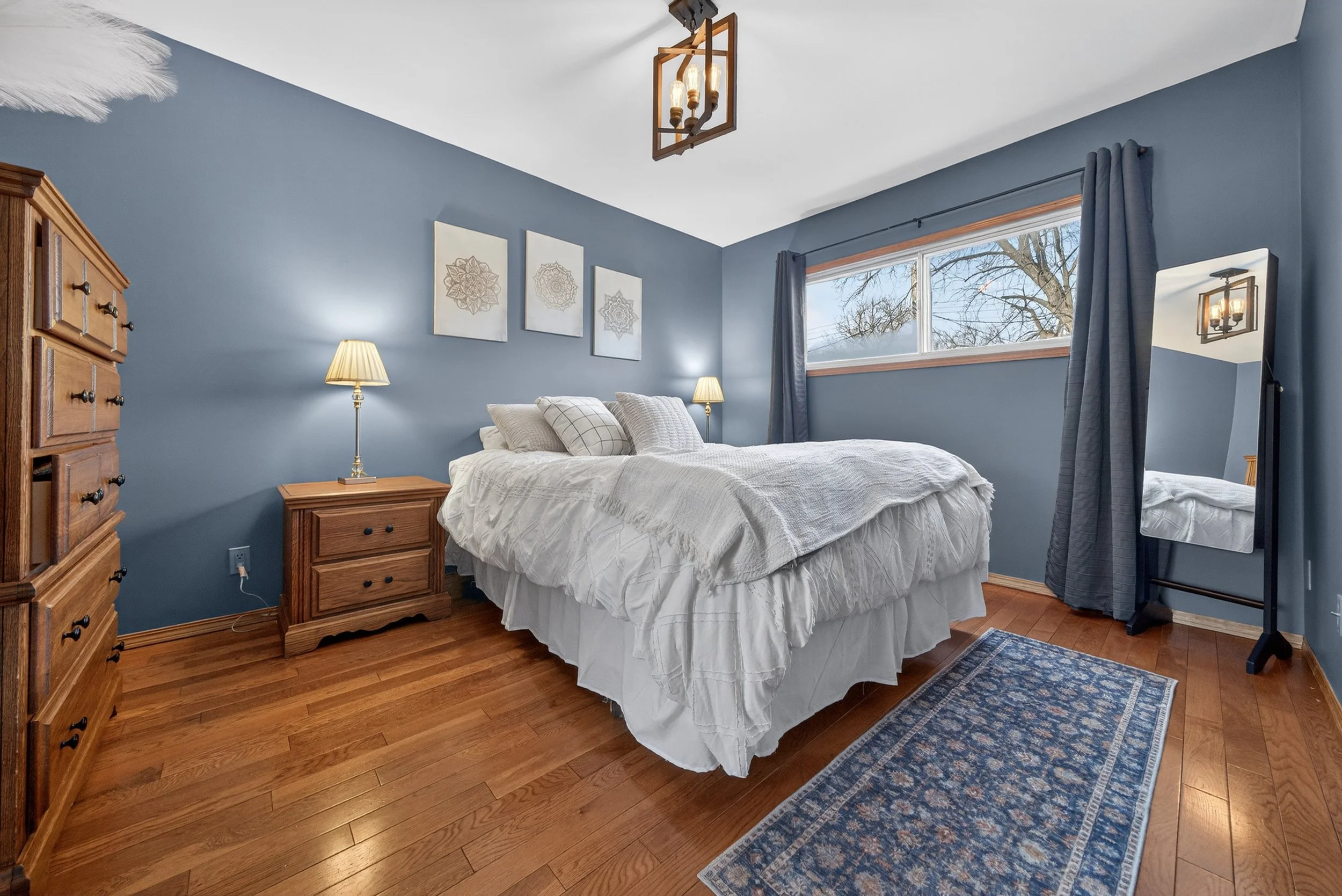 348 Olive St (18).jpg