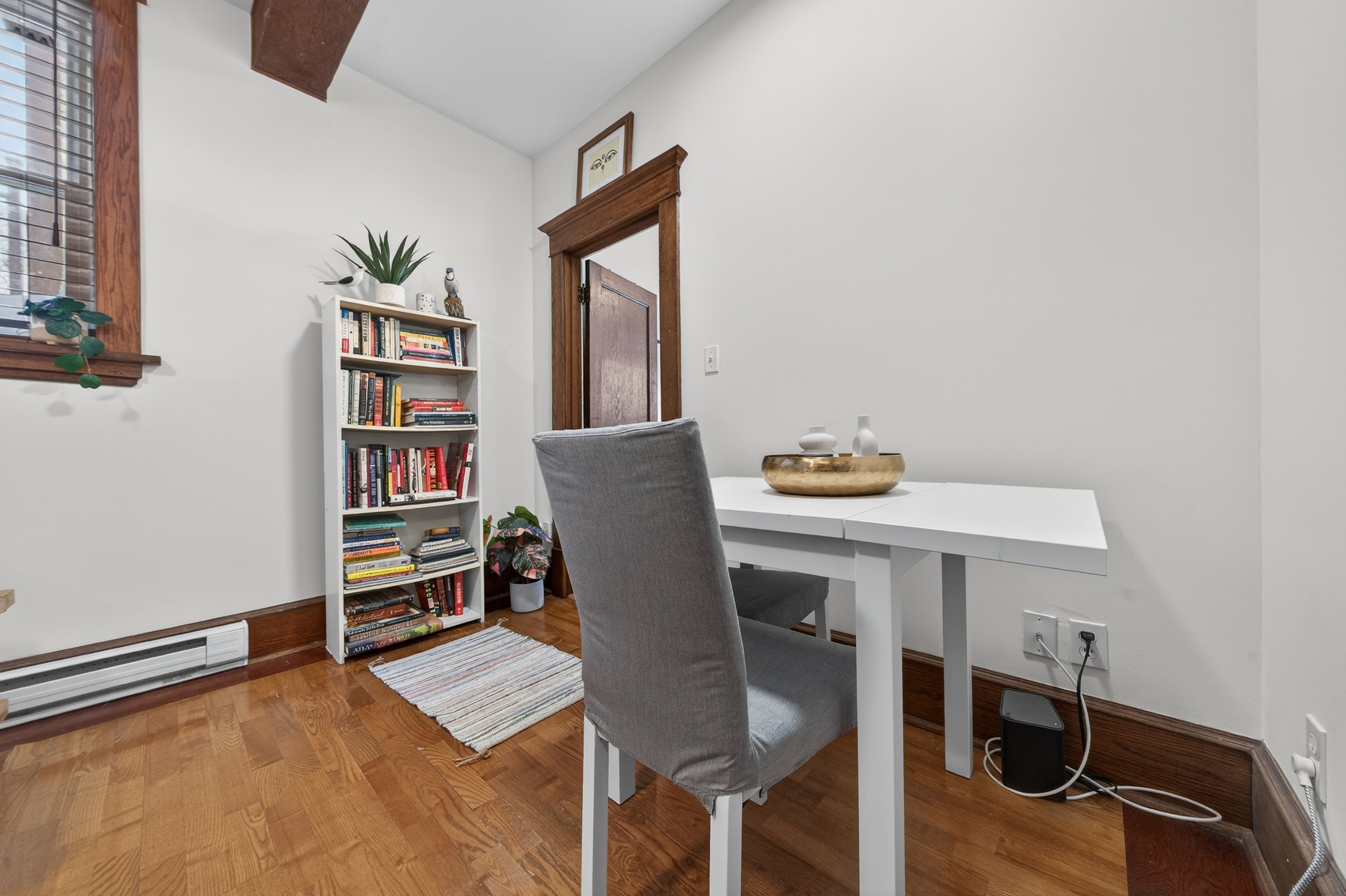 2-272 home Street (35).jpg