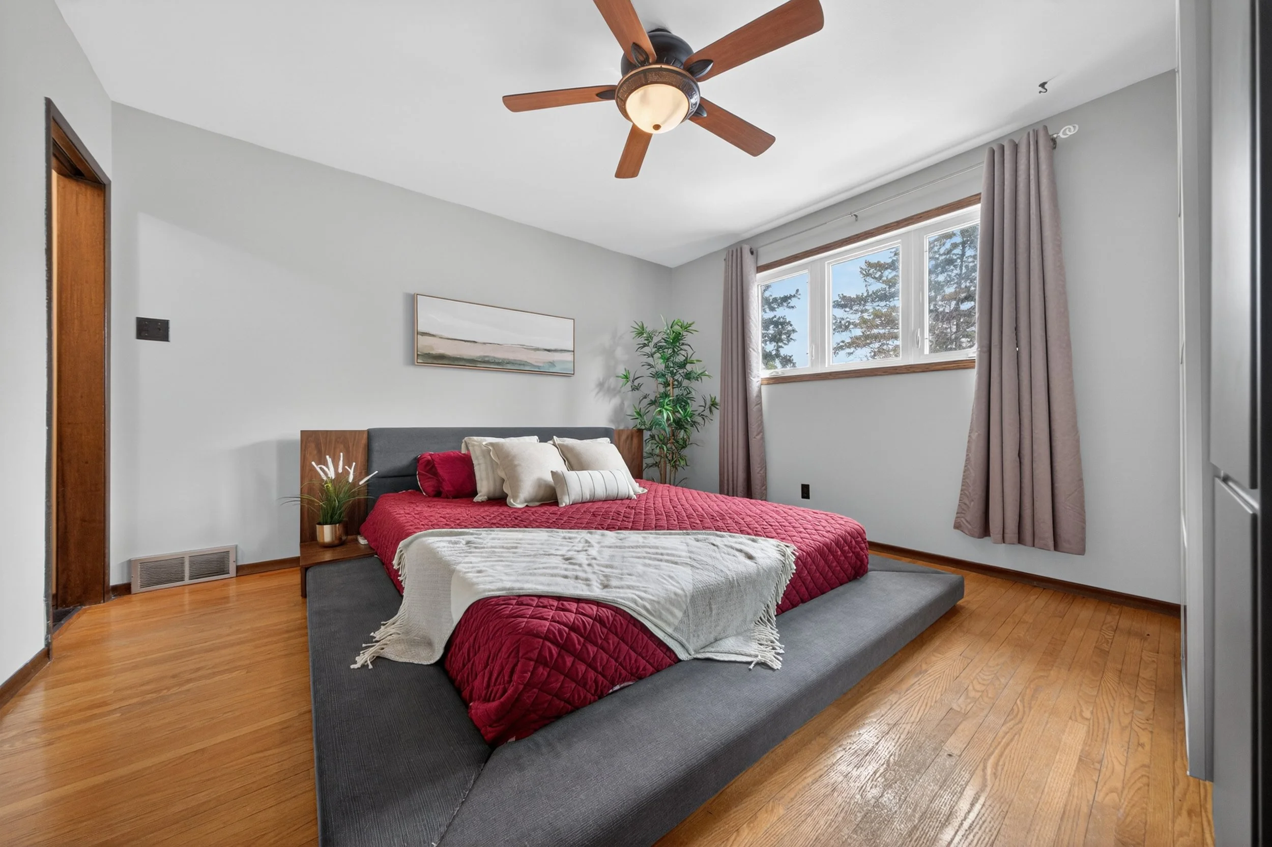 26 Cora ave (34).jpg