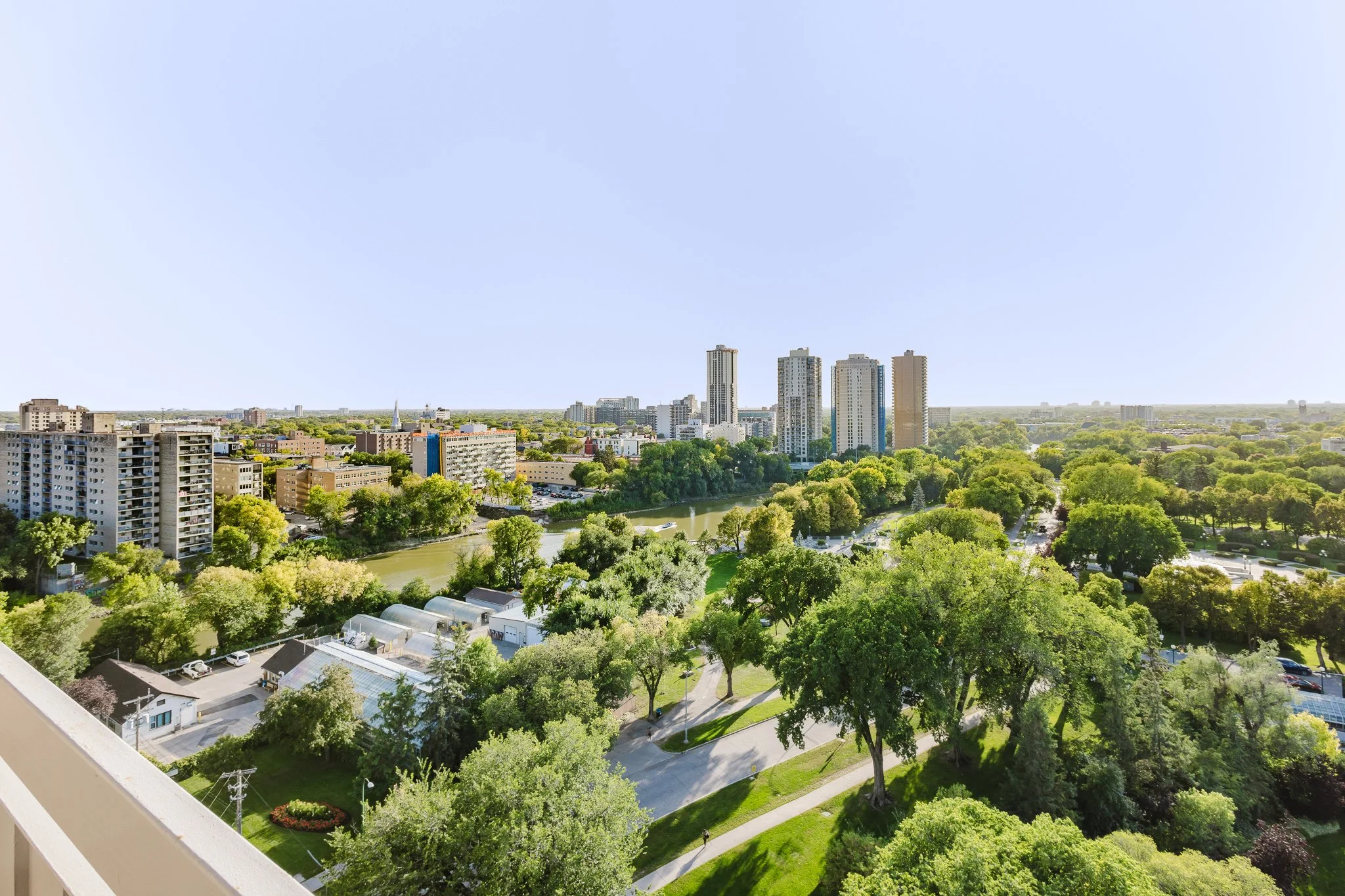 15 Kennedy St Unit 1606-25.jpg