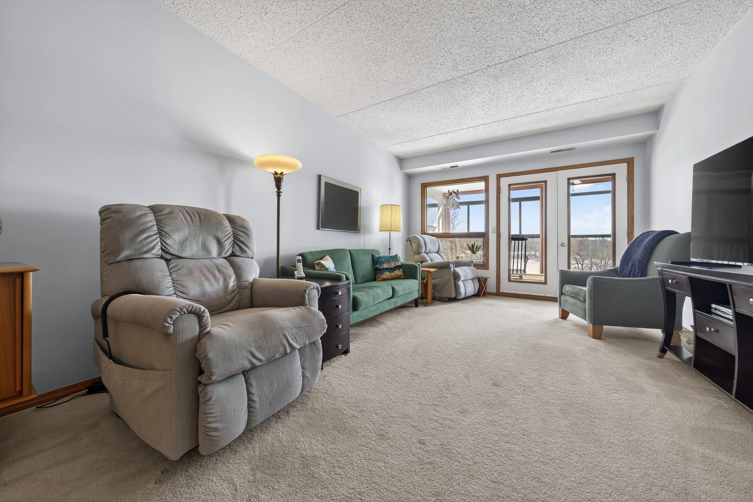 1660 Pembina Hwy Condo for sale - team avdb -  Amber vasn den Broek Winnipeg Realtor real estate