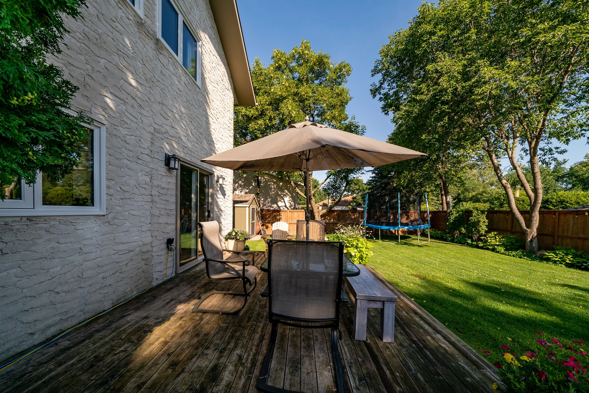 399 Headmaster Row — Amber van den Broek Winnipeg Realtor