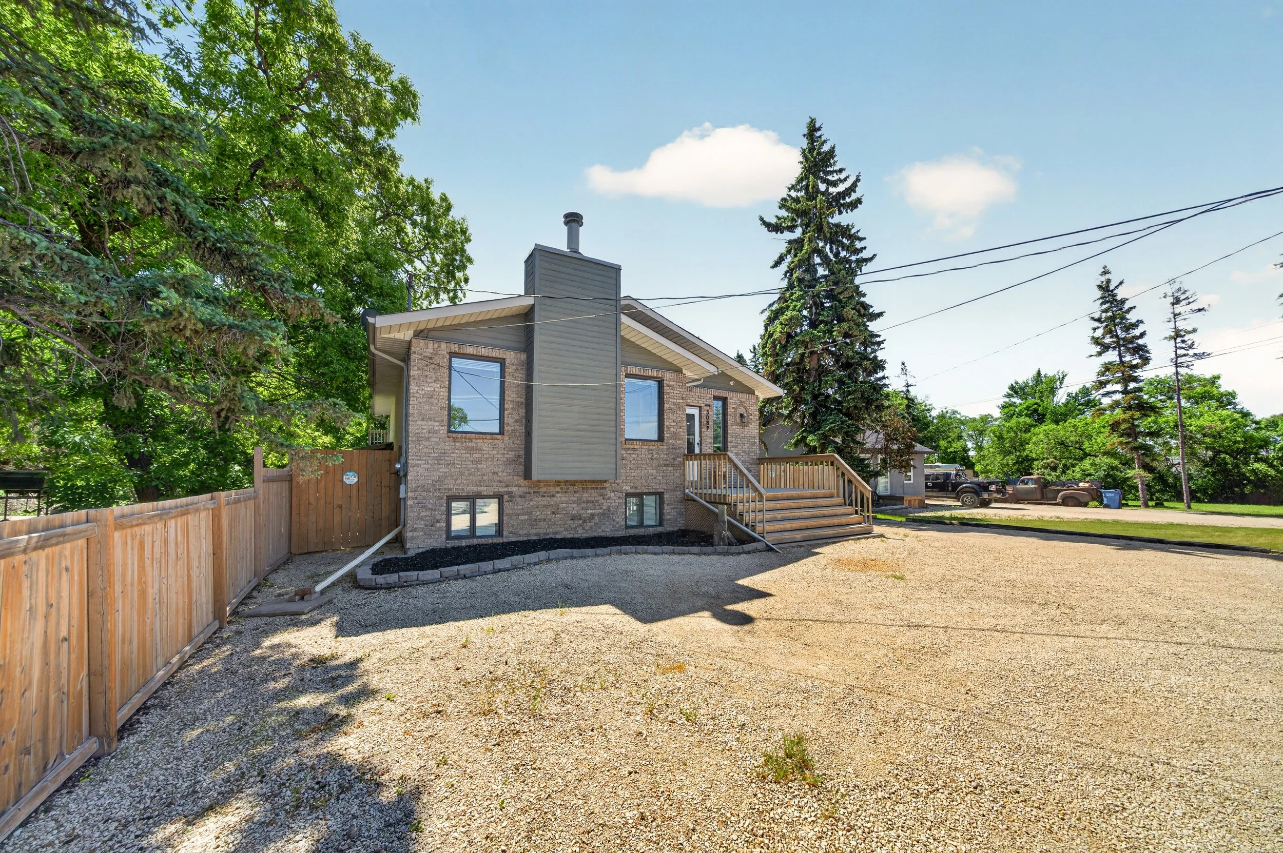 3089 Main Street (16).jpg