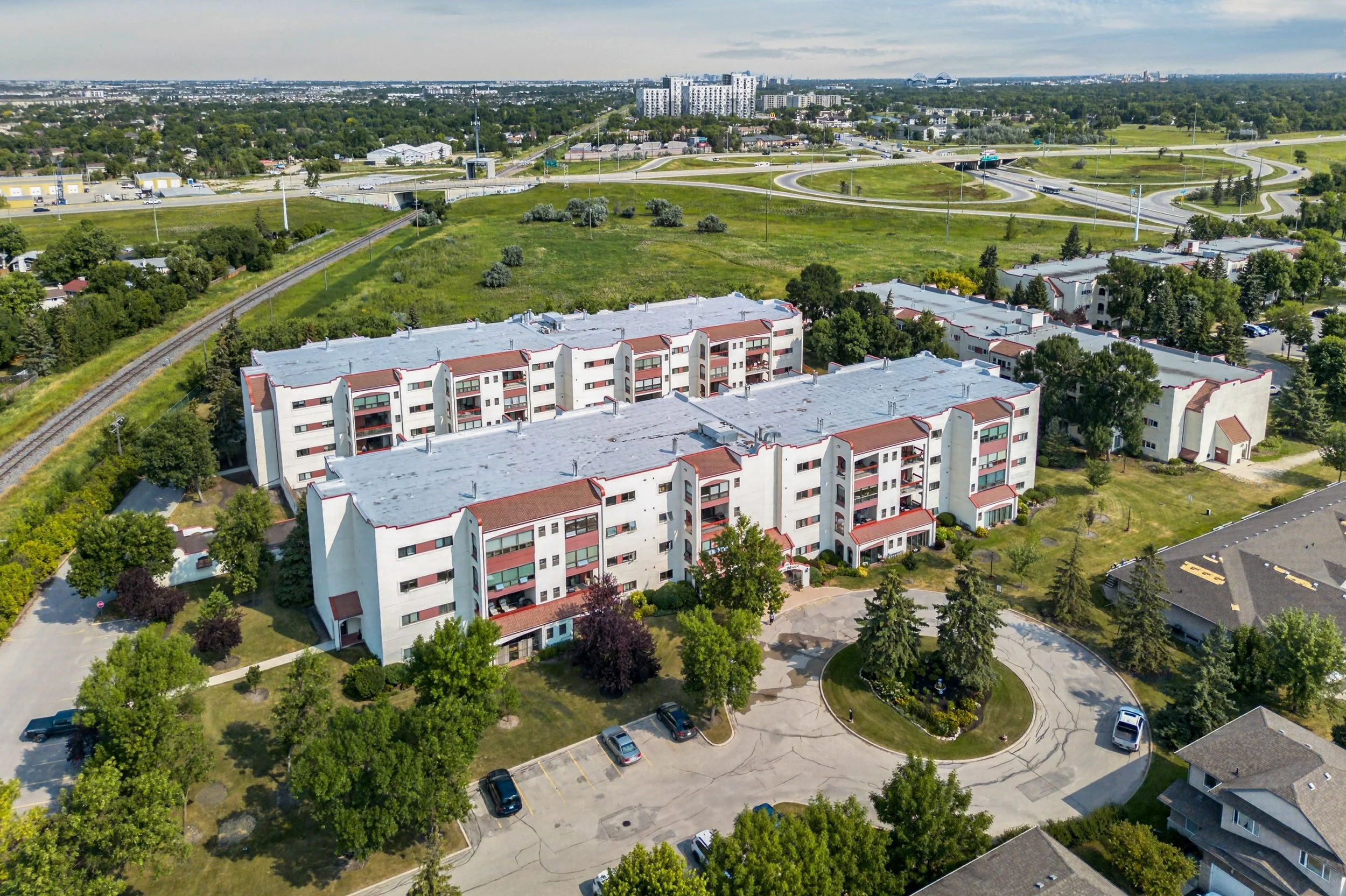 3285 Pembina Hwy - Unit 307 (15).jpg