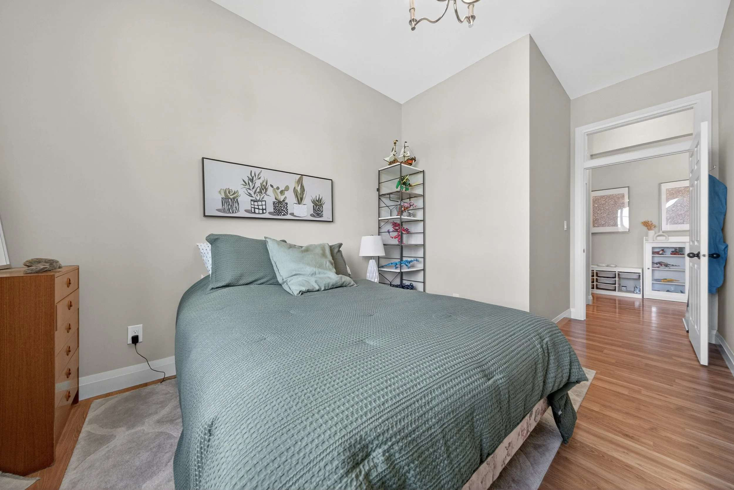 210 Penny Ln (13).jpg