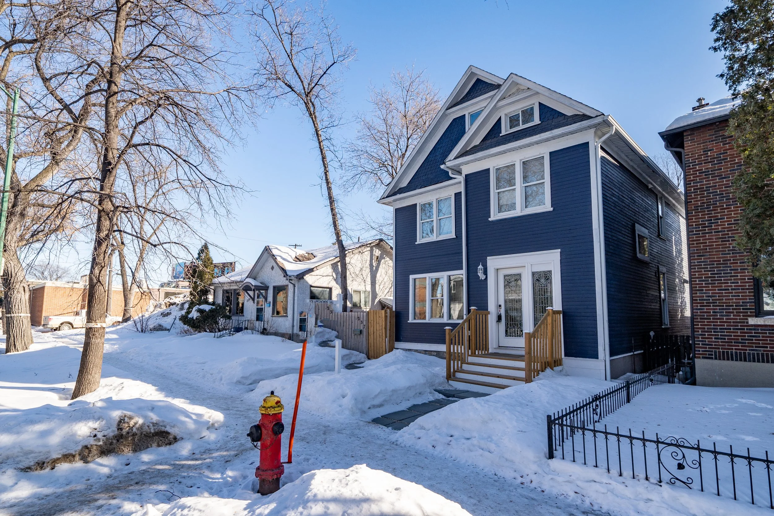 237 Lipton Street — Amber van den Broek Winnipeg Realtor