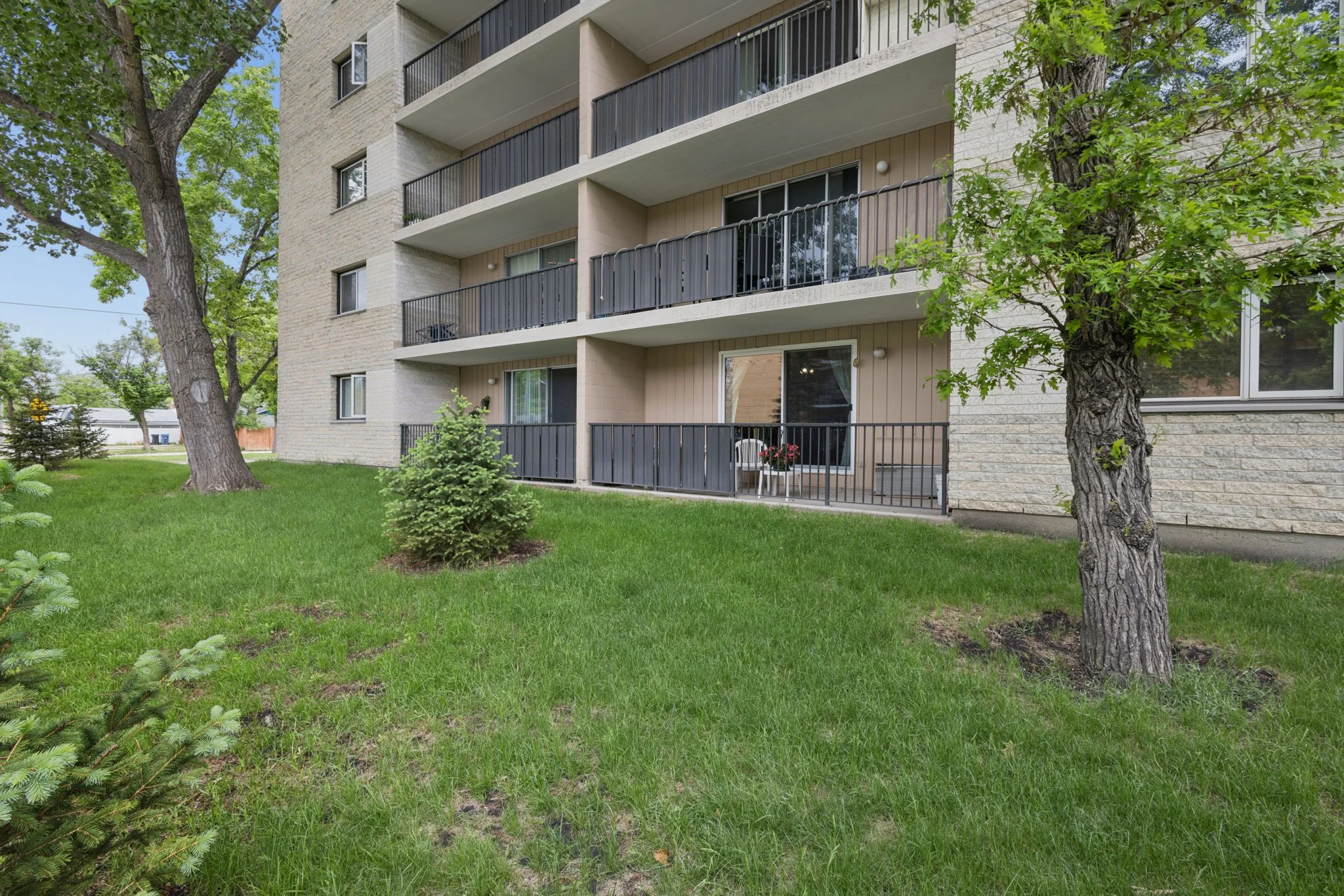 109 - 1600 Taylor Ave-6.jpg