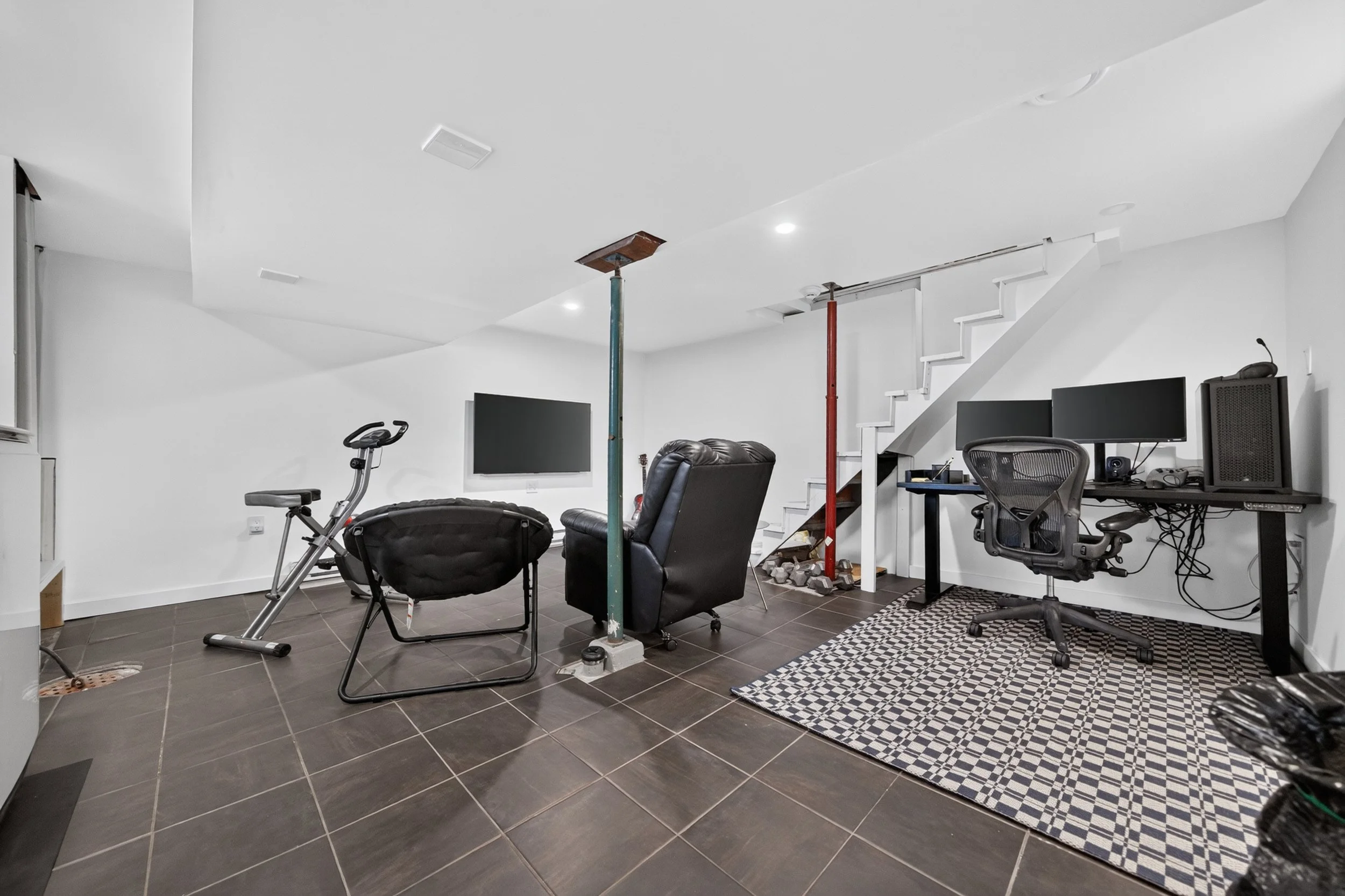 648 Mulvey - Basement A.jpg