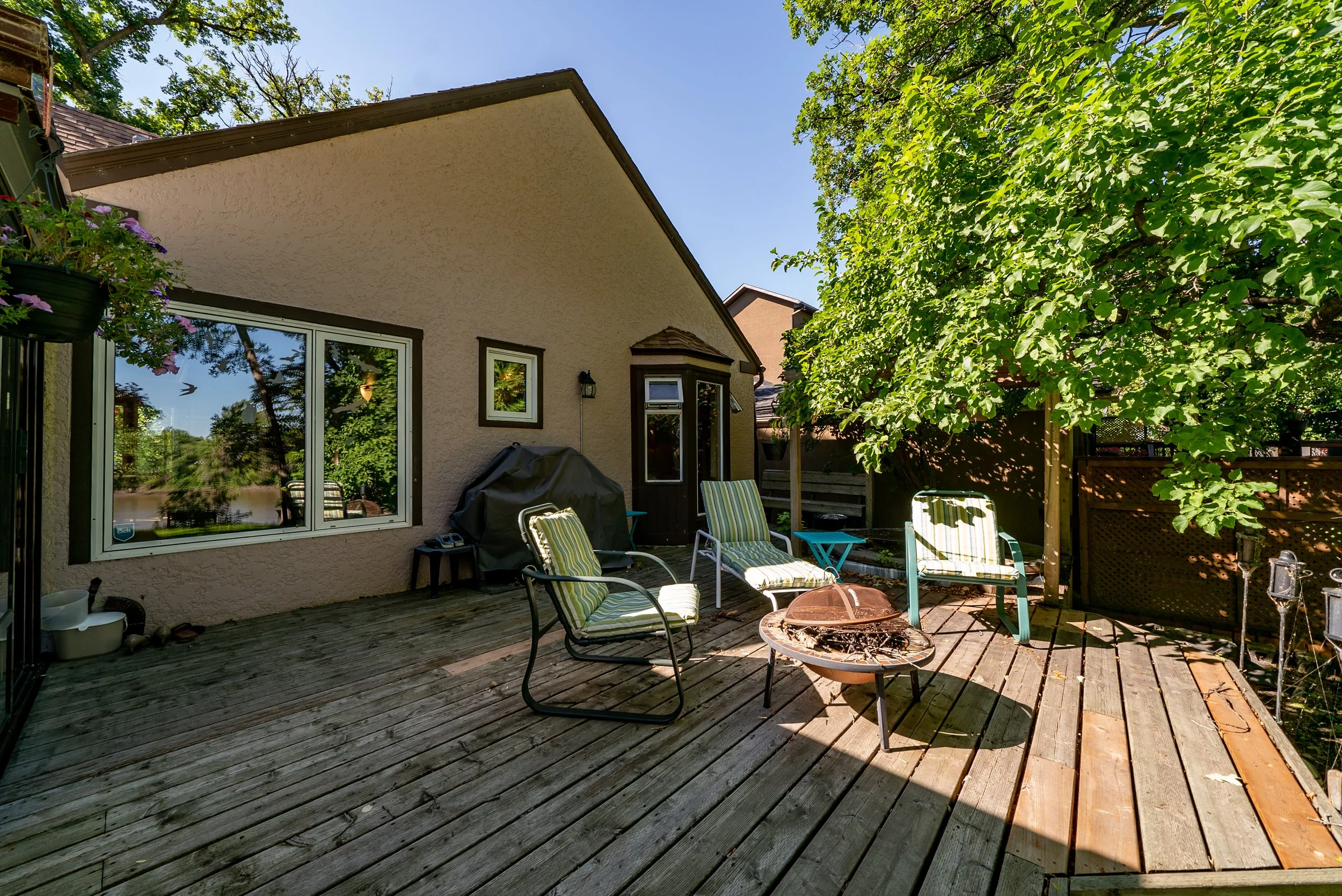 47 Kingston Row — Amber van den Broek Winnipeg Realtor