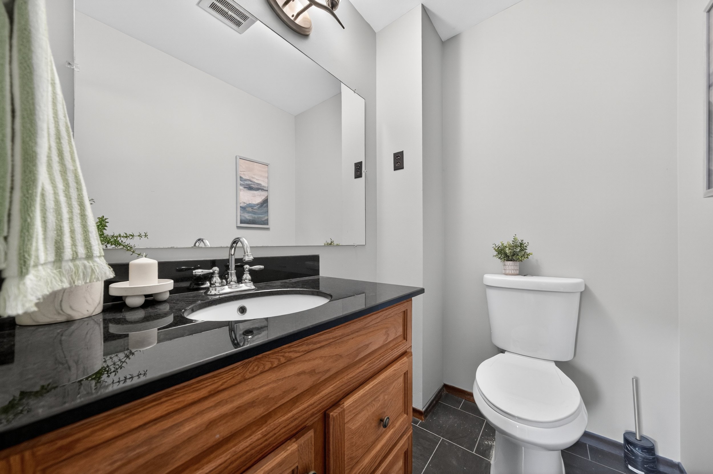 26 Cora ave (37).jpg