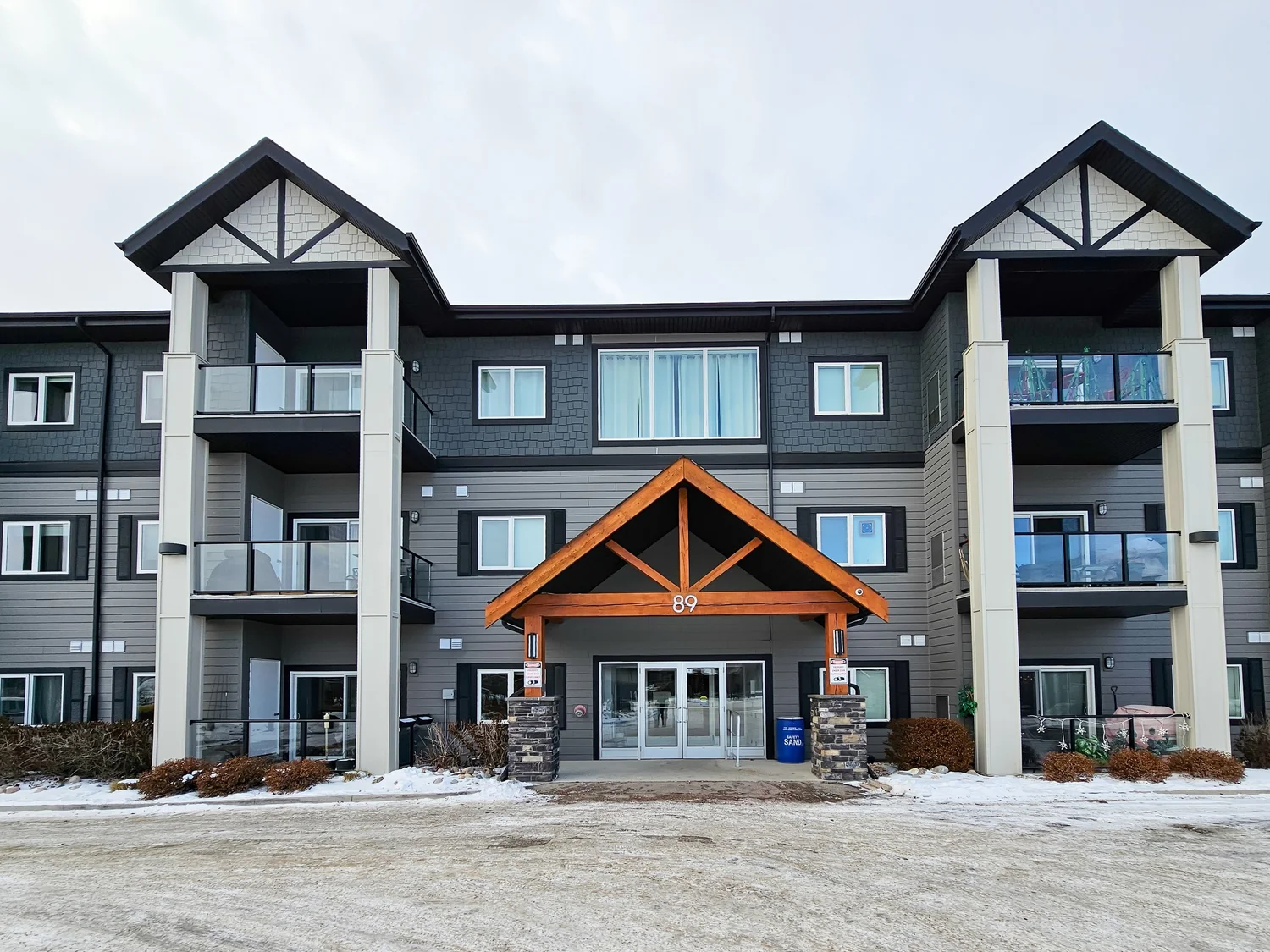 10889 Creek Bend Road — Amber van den Broek Winnipeg Realtor