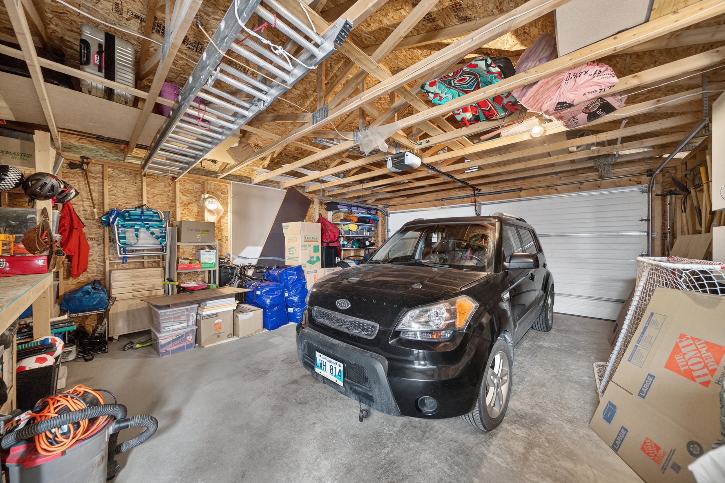 648 Mulvey - Garage D.jpg