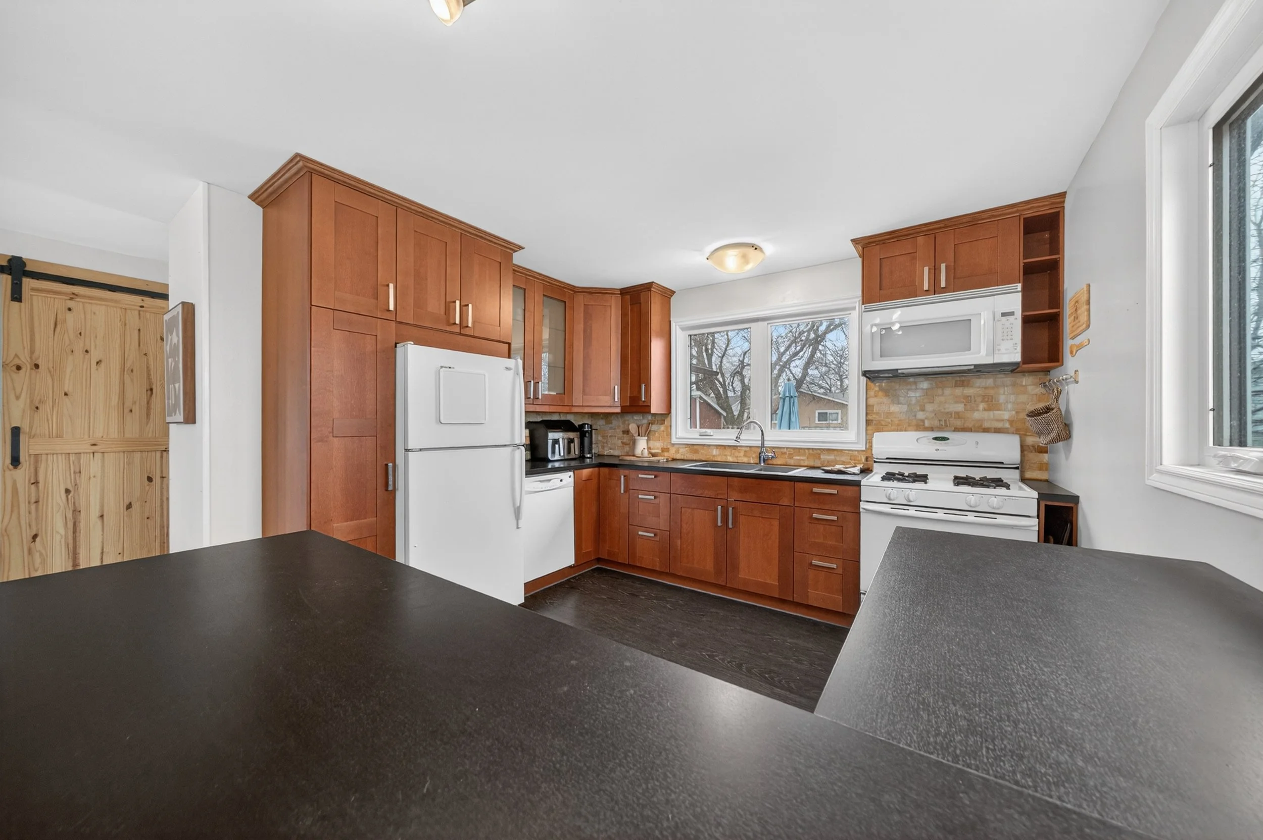 26 Cora ave (52).jpg