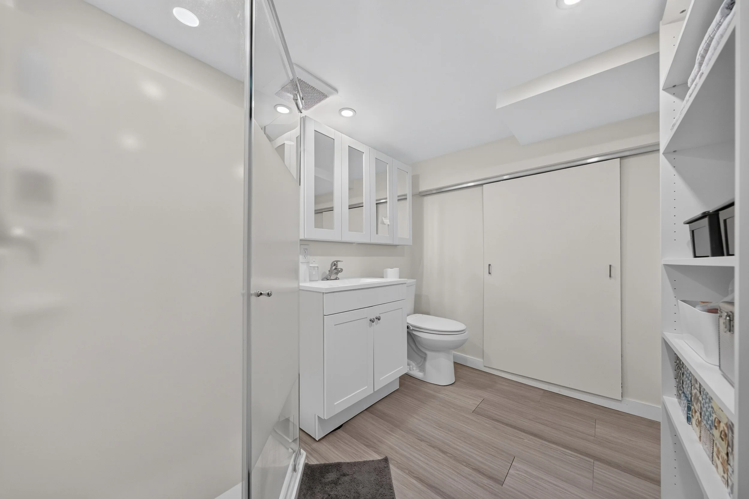 648 Mulvey - Basement Bathroom A.jpg