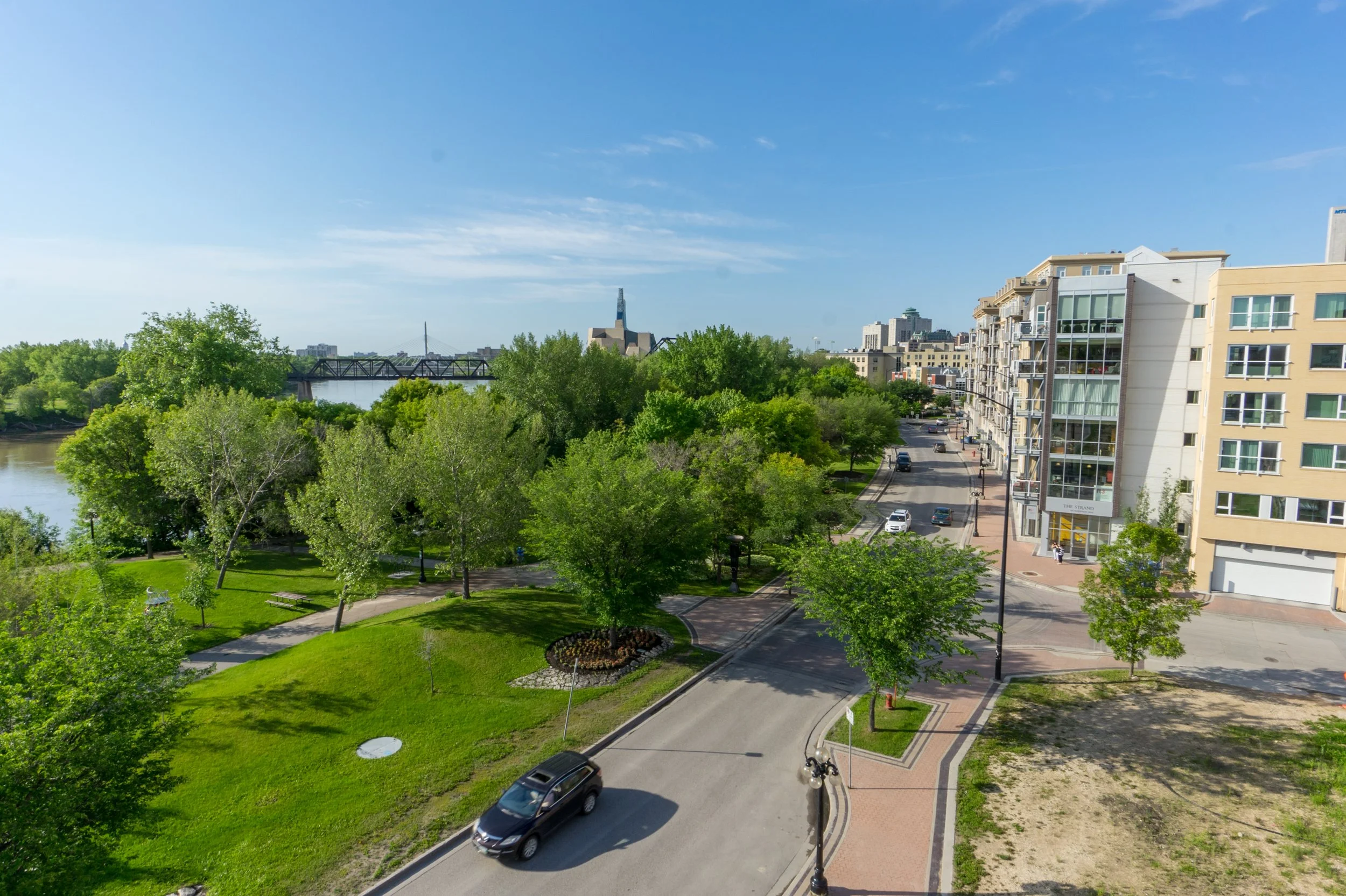 340 Waterfront Drive (1 of 53).jpg