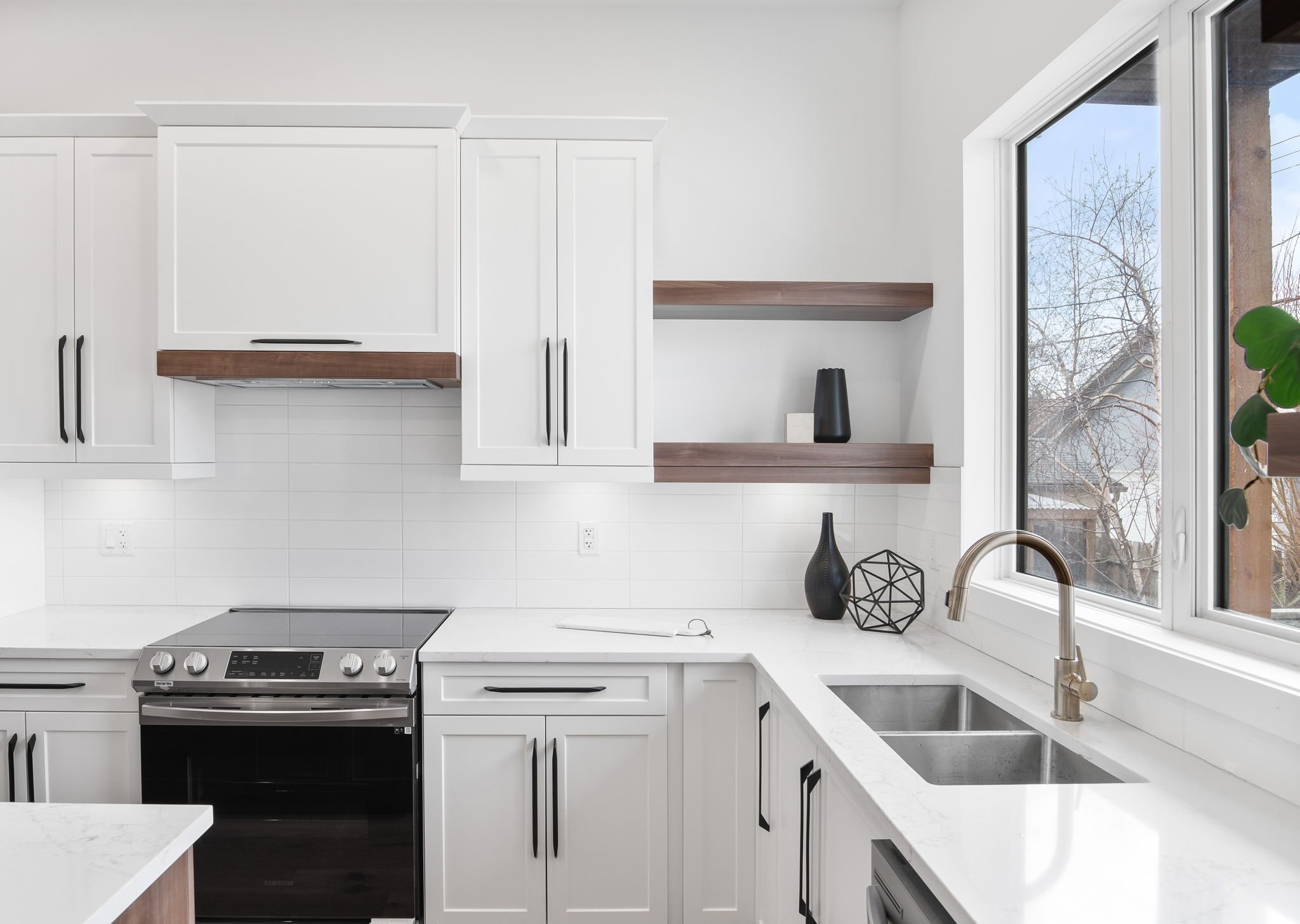 4-web-or-mls-189 Centennial-14.jpg