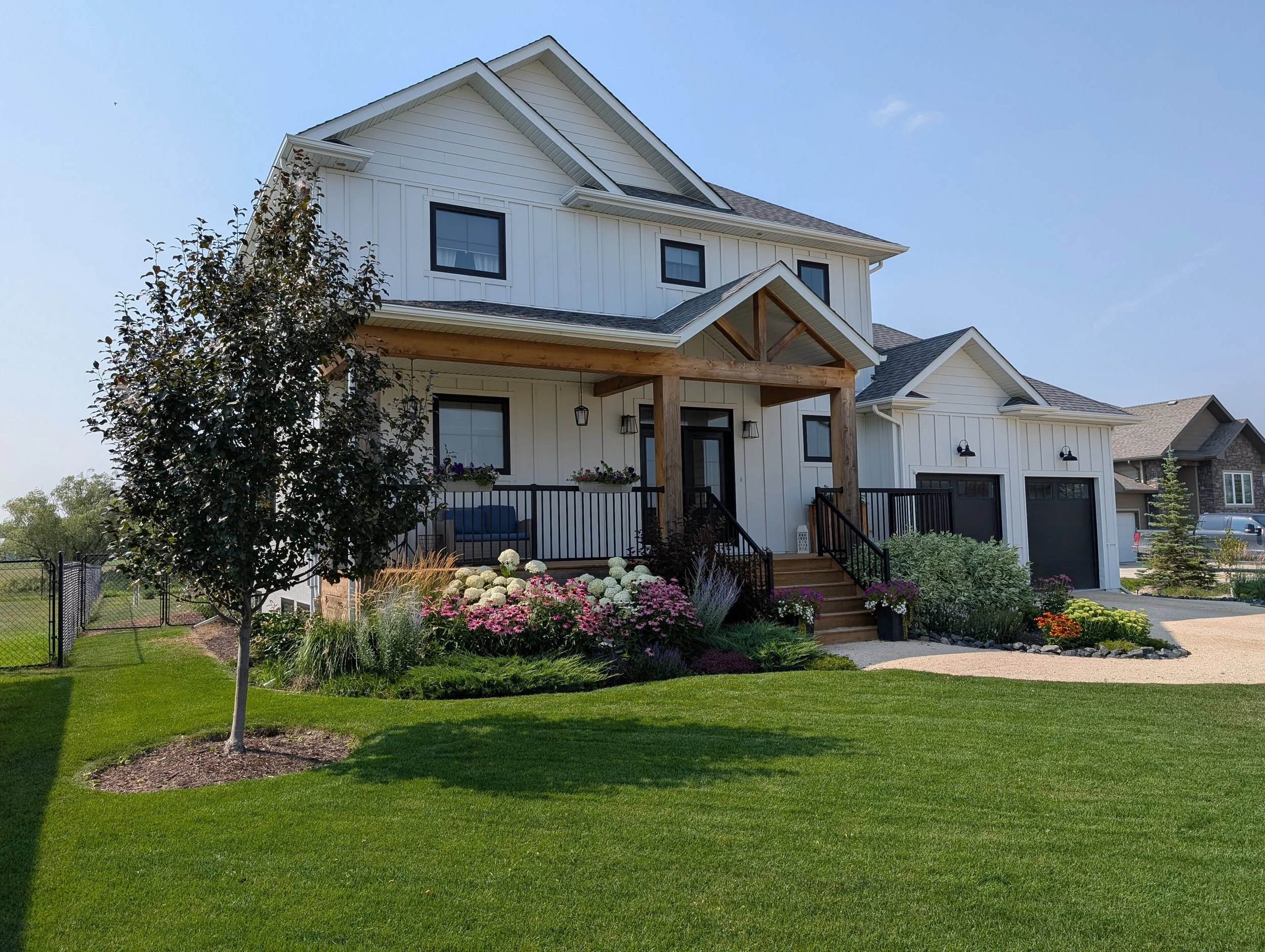 PXL_20250802_205257571.MP (1).jpg