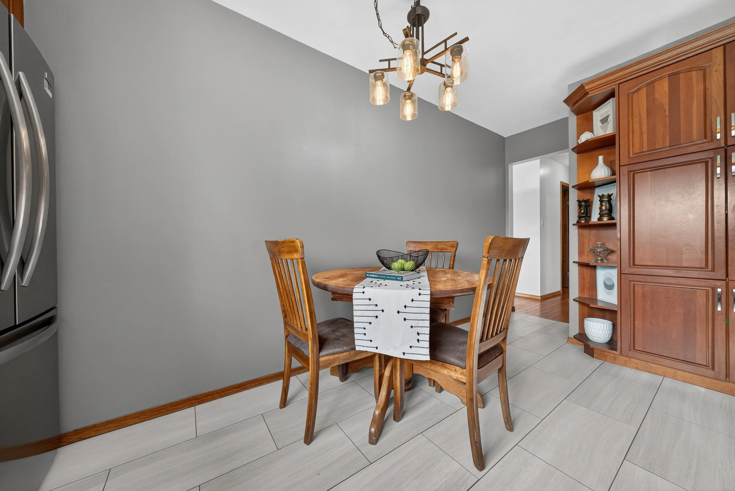 348 Olive St (6).jpg