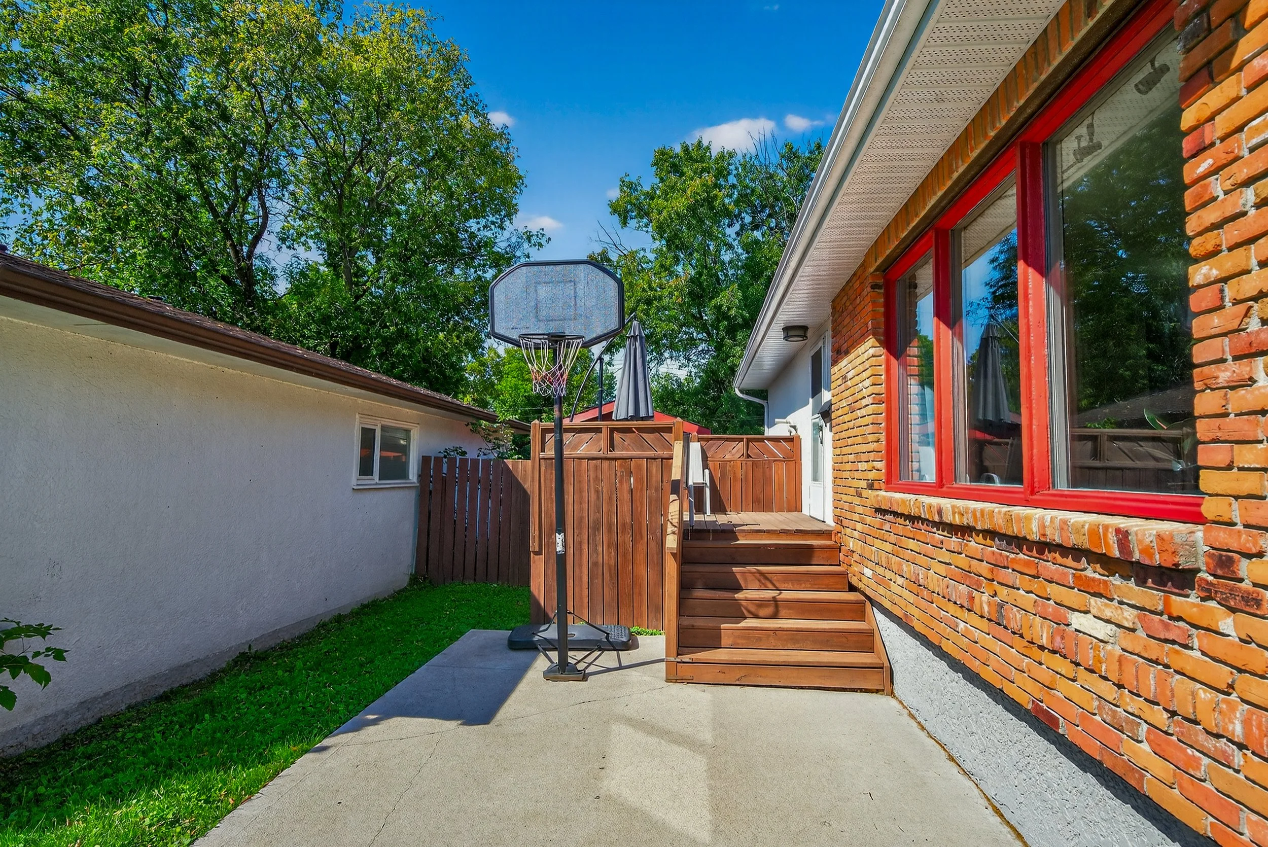 348 Olive Street (9).jpg