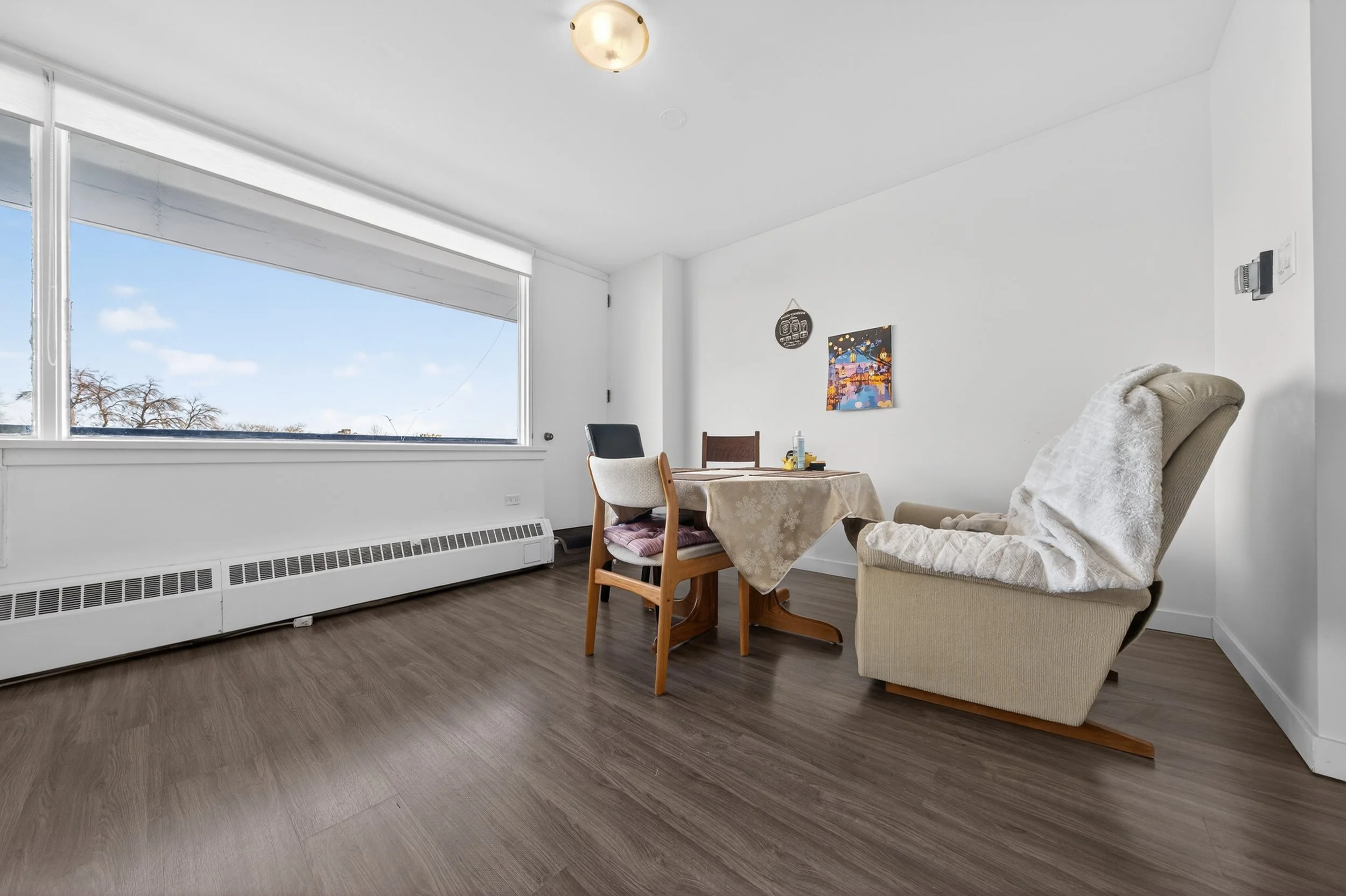 402 - 99 Wellington Cres (10).jpg