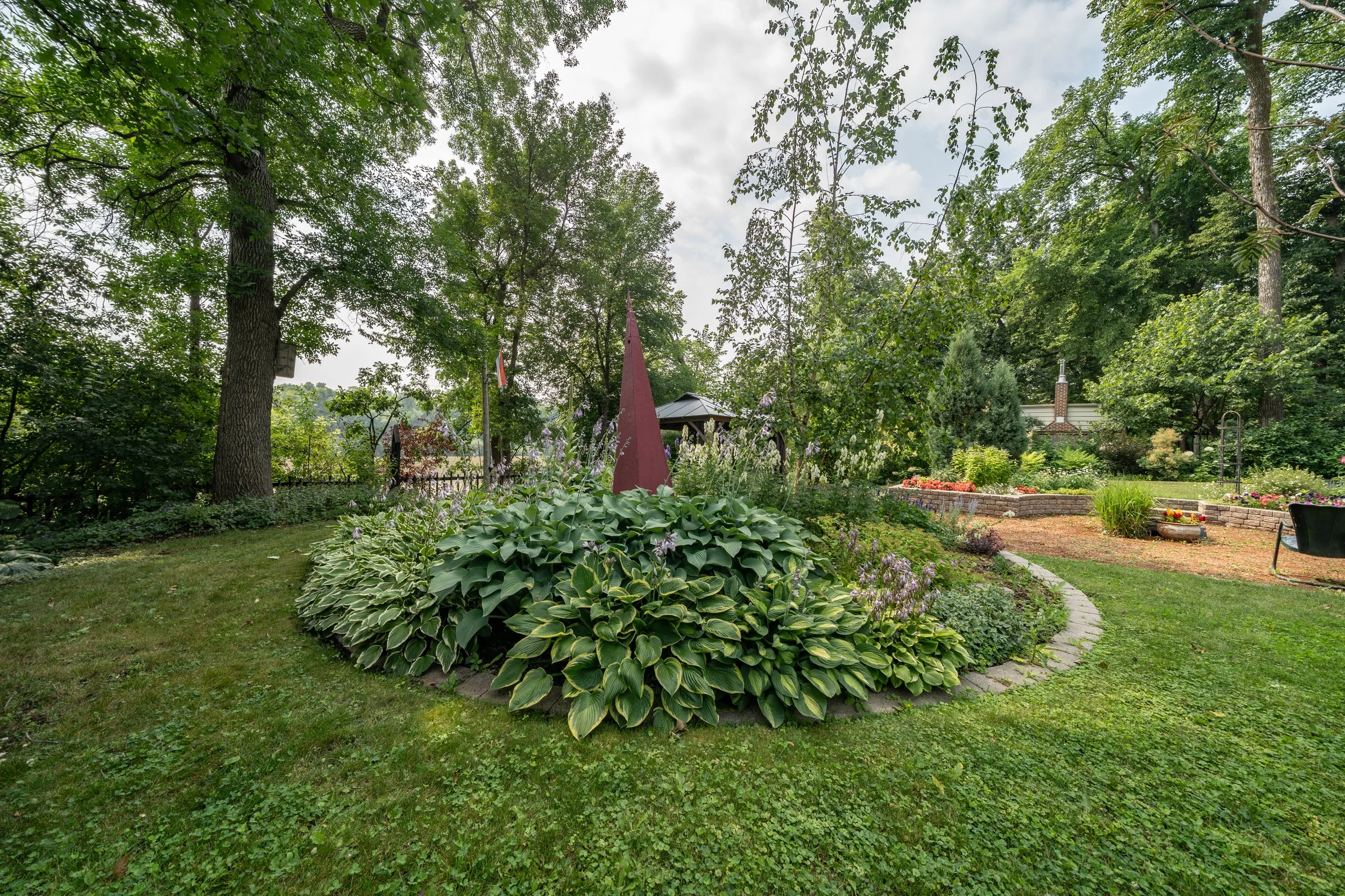 415 Kingston Cres (21 of 63).jpg