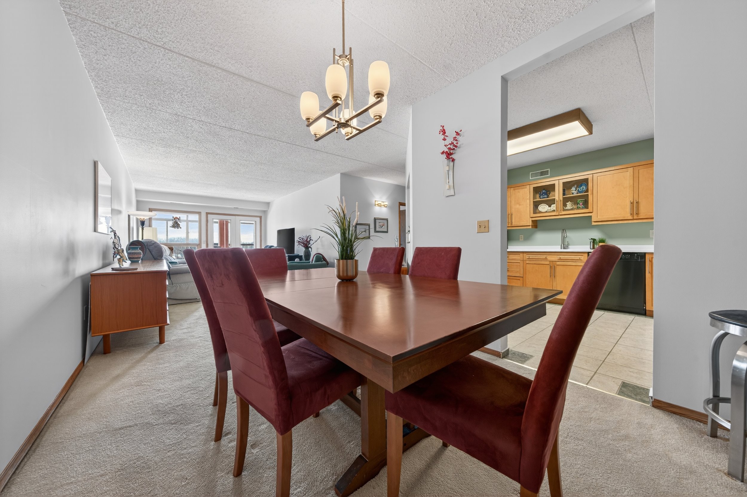 1660 Pembina Hwy Condo for sale - team avdb -  Amber vasn den Broek Winnipeg Realtor real estate