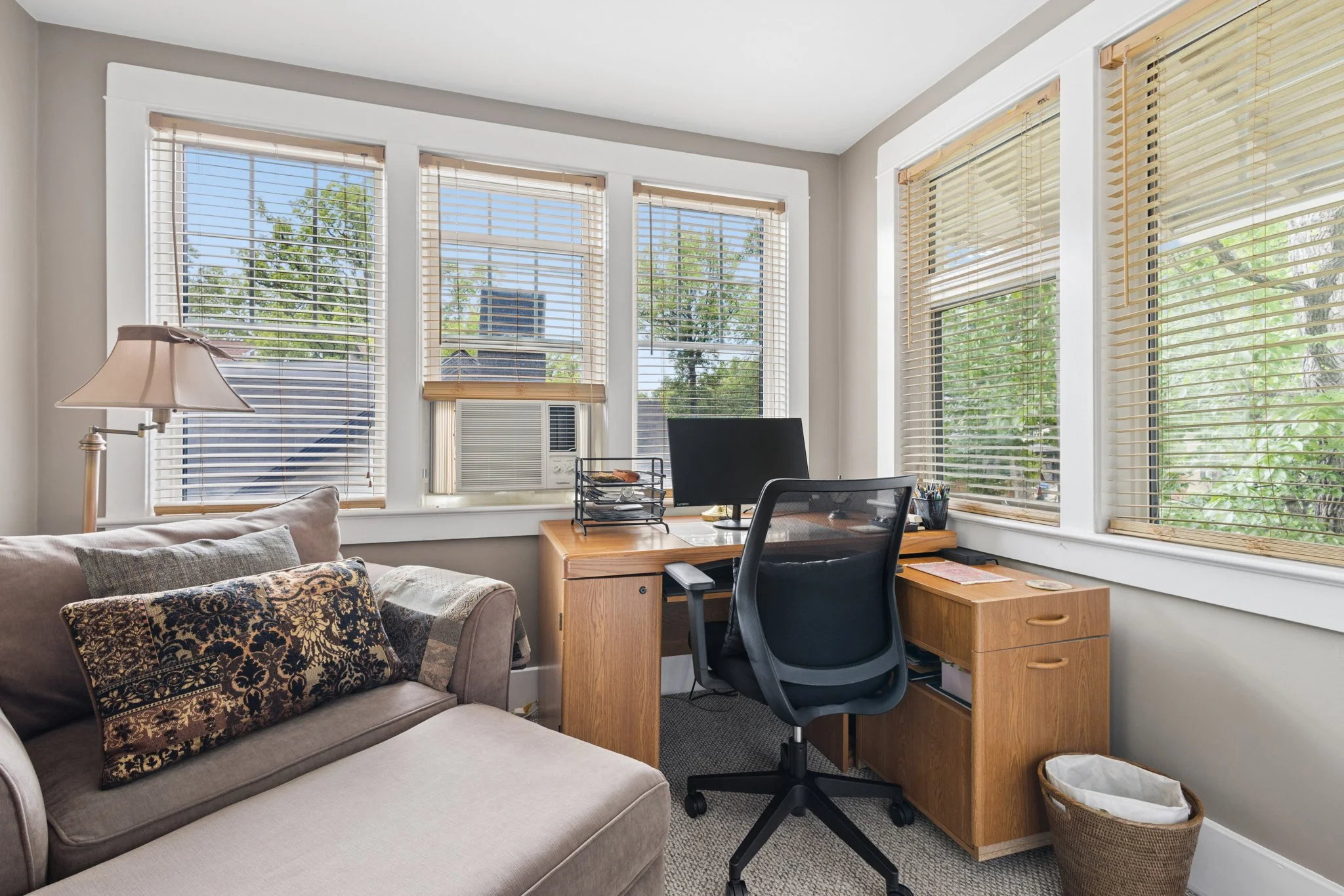 41 Queenston St-17.jpg