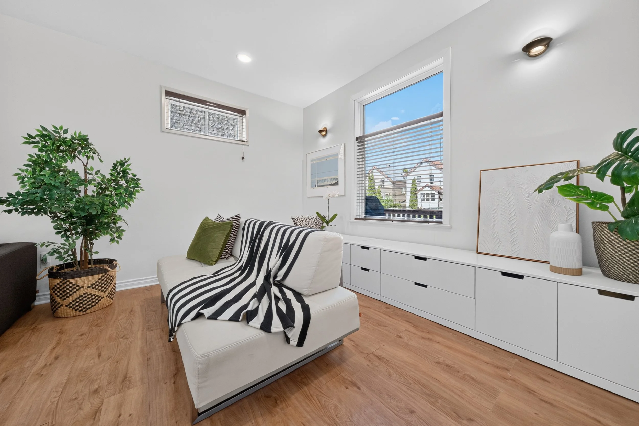 648 Mulvey - Living Room D.jpg