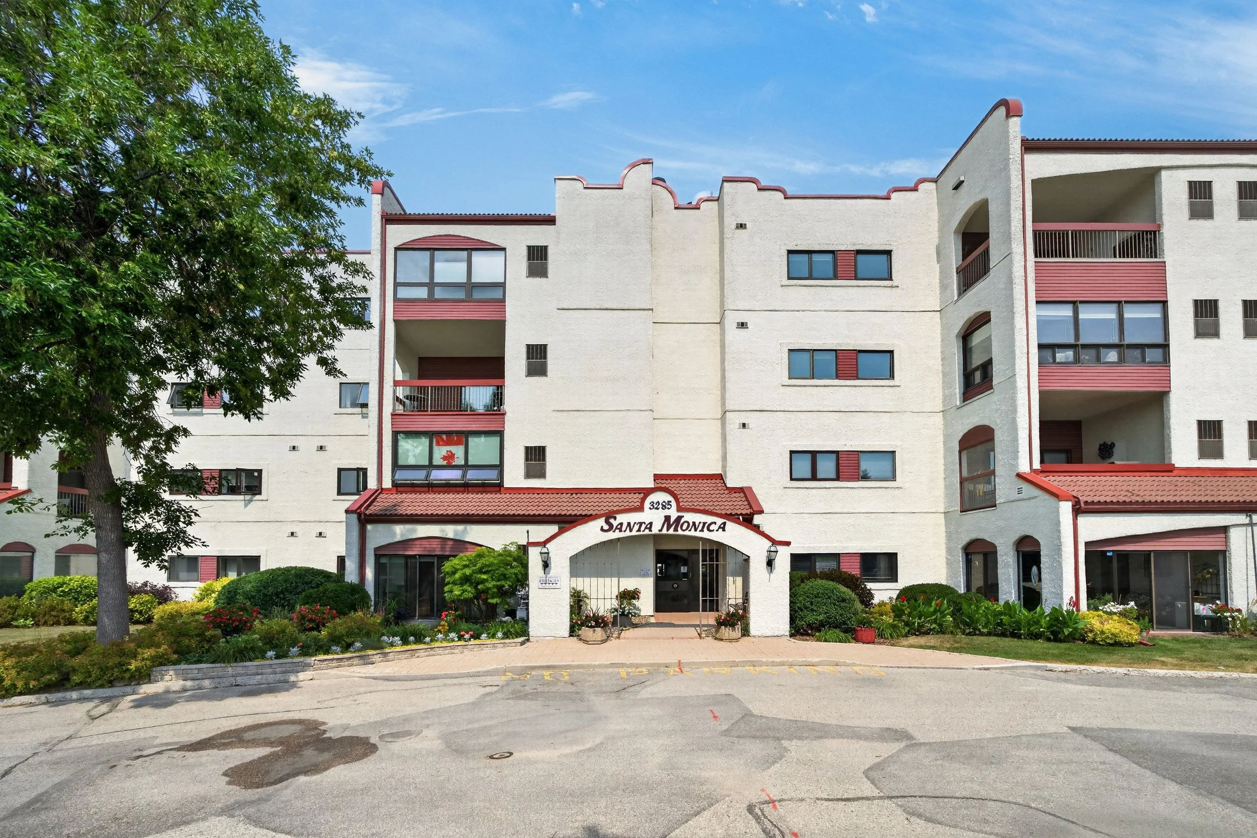 3285 Pembina Hwy - Unit 307 (65).jpg