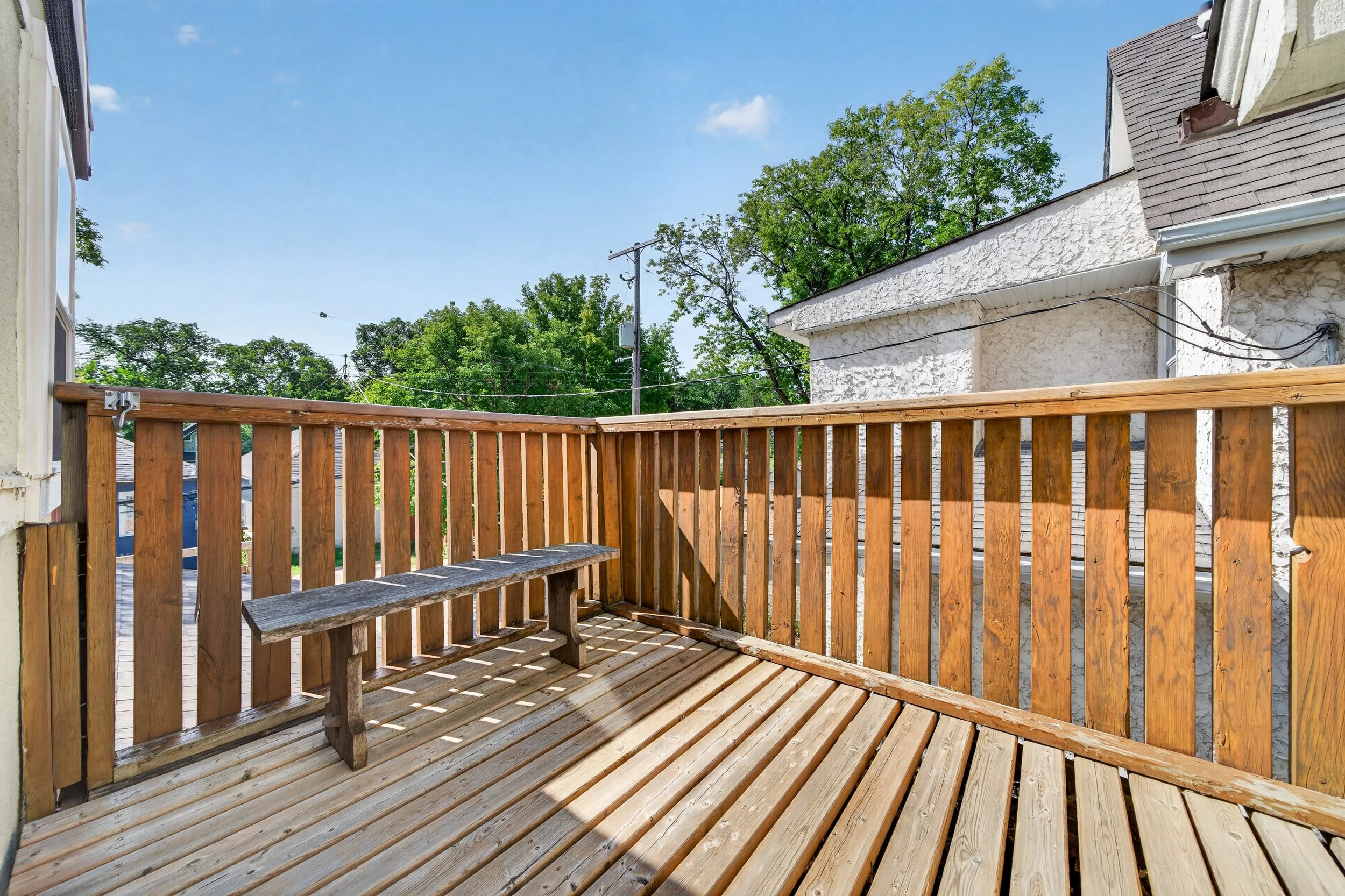 648 Mulvey - Upper Deck B.jpg