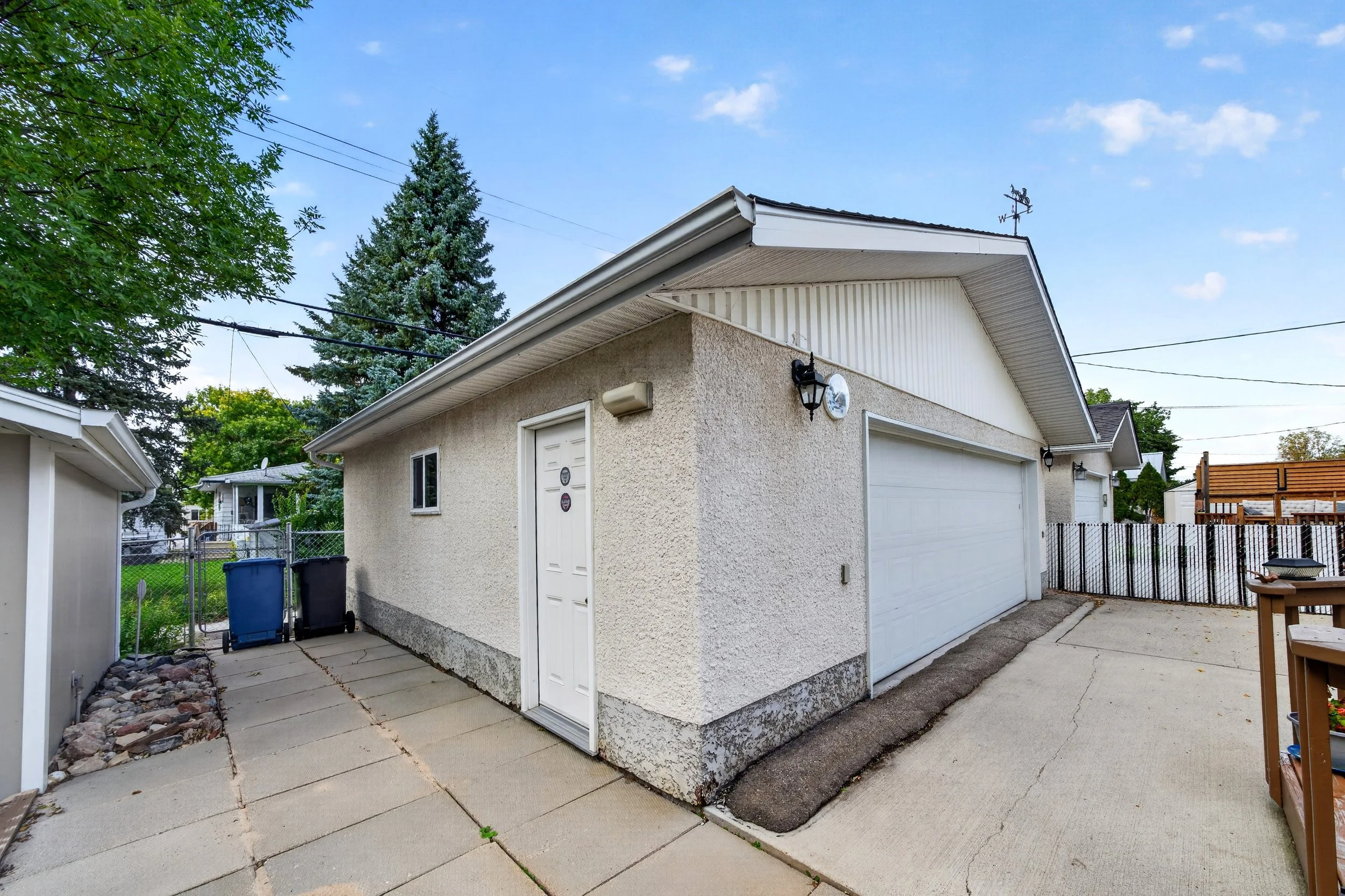 648 Stewart St (17).jpg