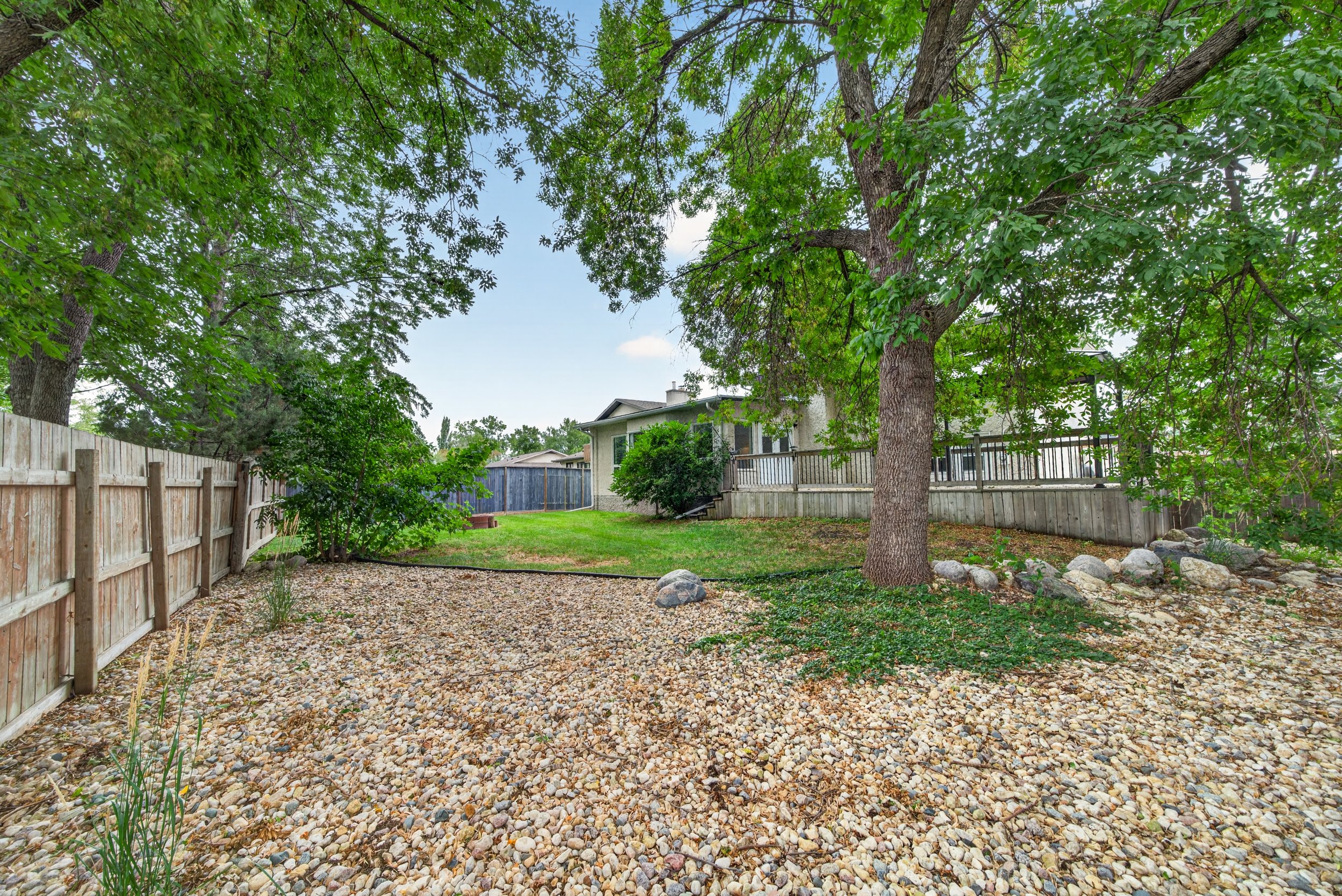 10 Edgemont Drive (20).jpg