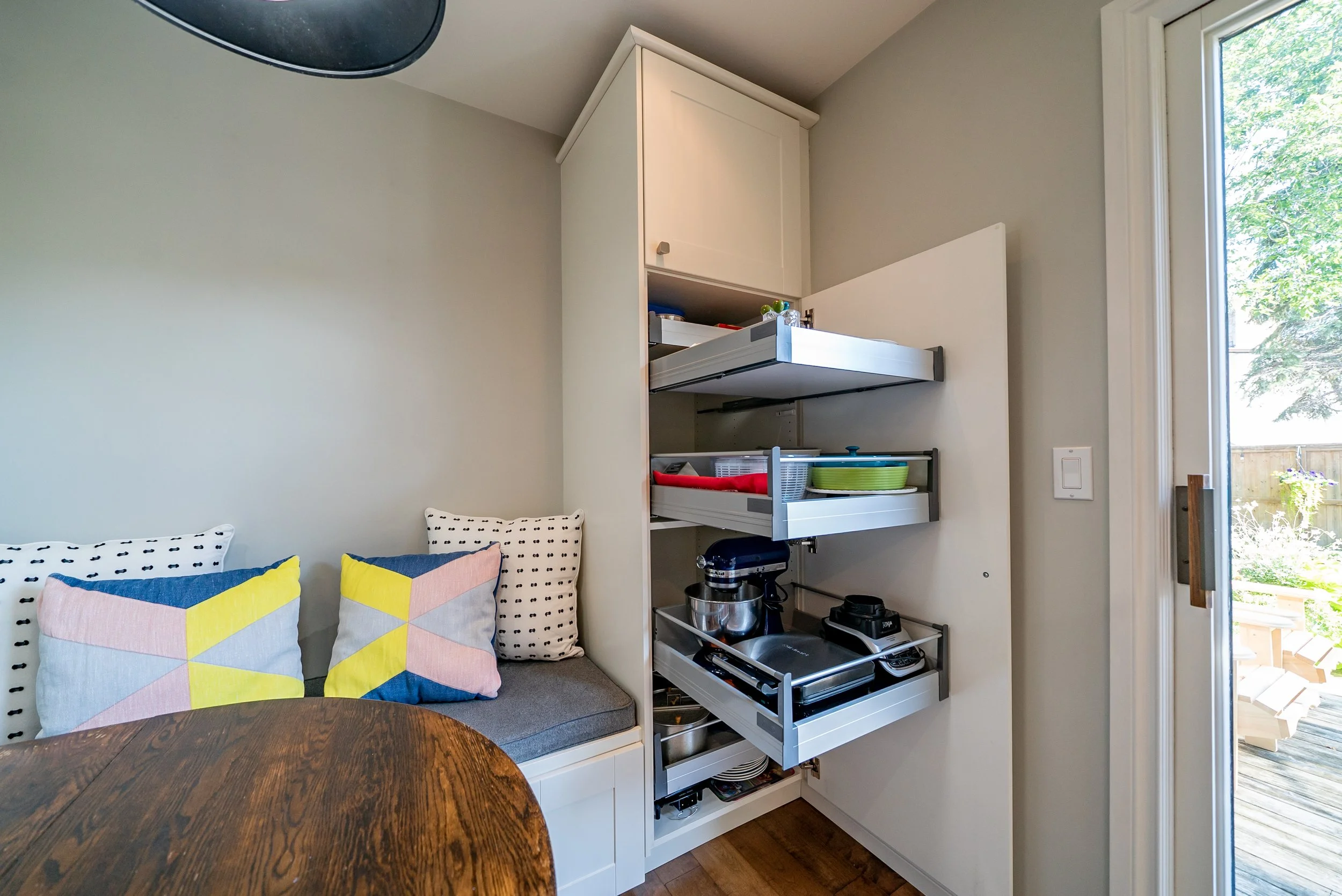 399 Headmaster Row — Amber van den Broek Winnipeg Realtor