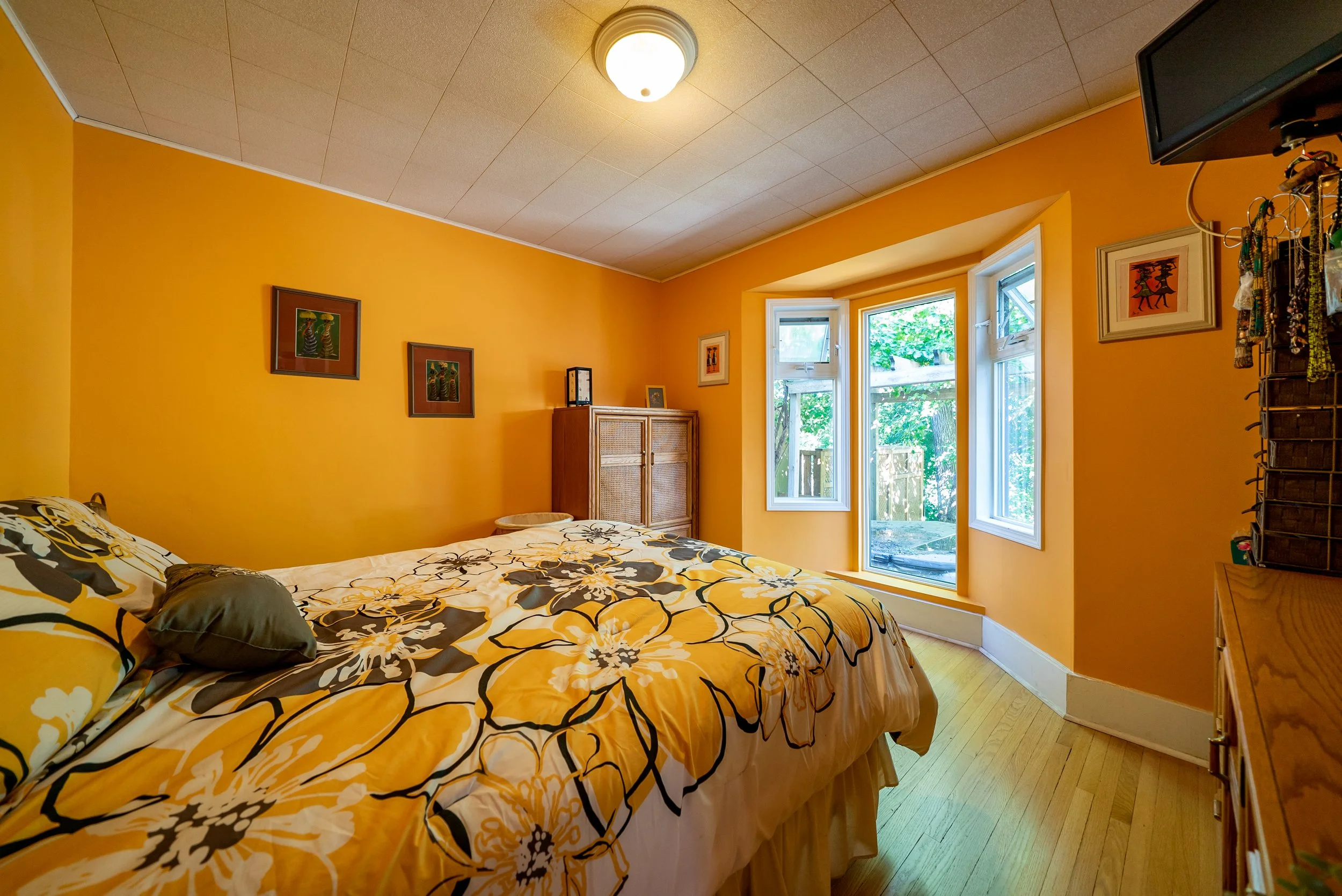 47 Kingston Row — Amber van den Broek Winnipeg Realtor