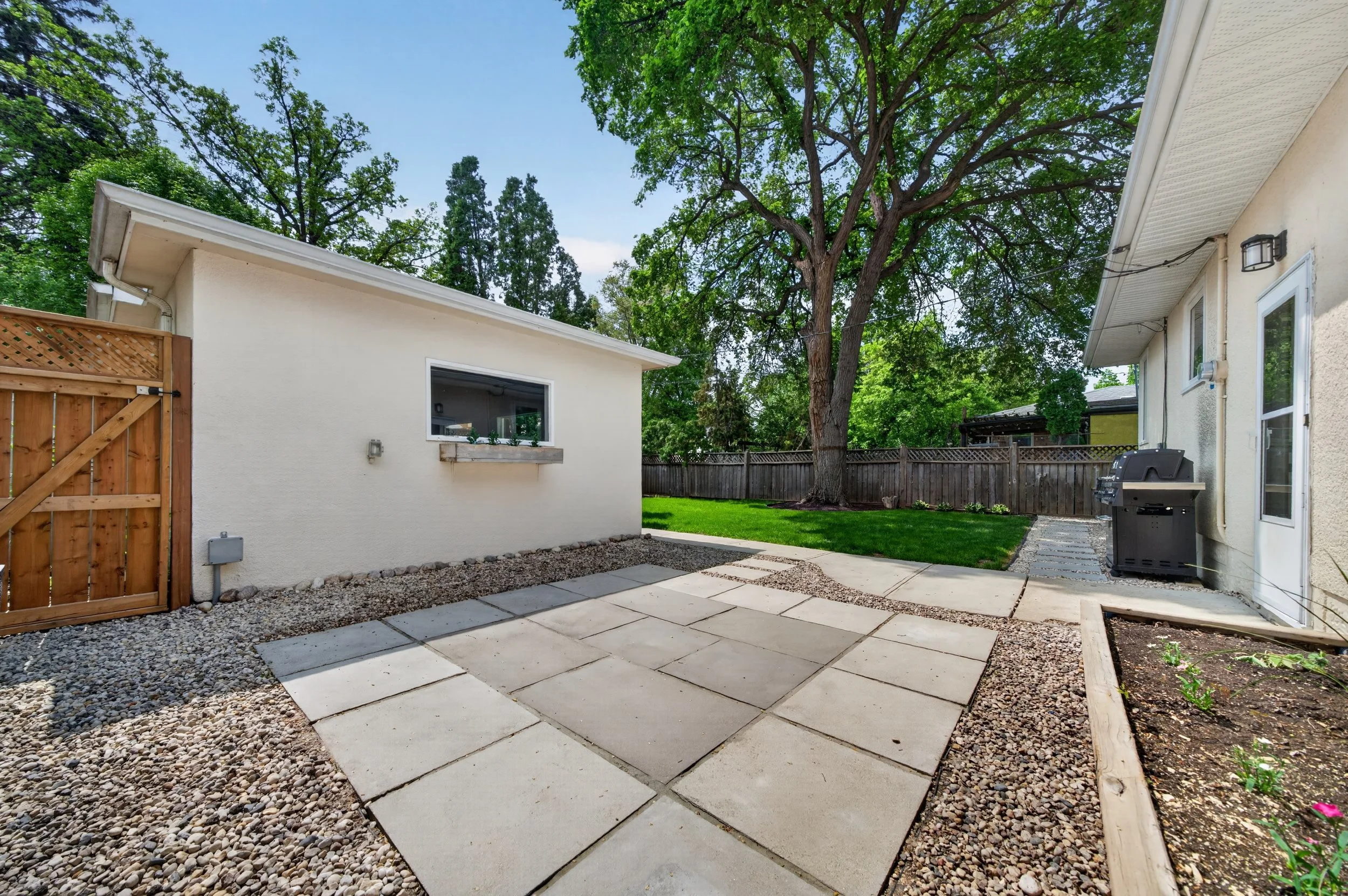 917 Riverwood (33).jpg