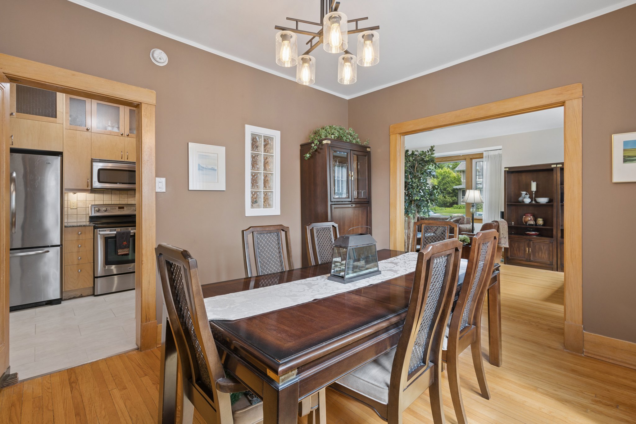 41 Queenston St-11.jpg