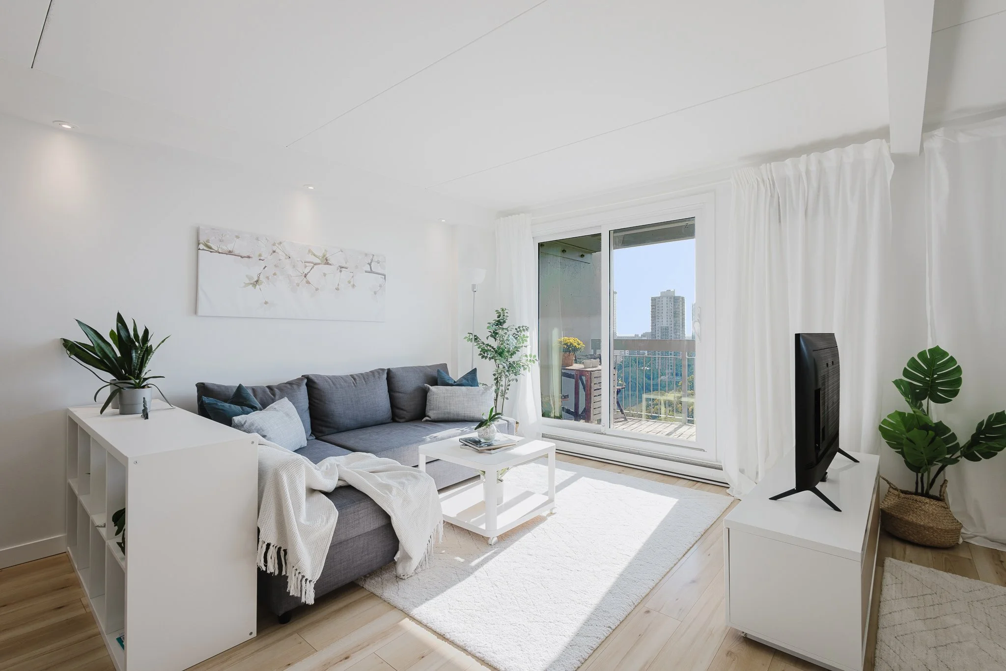 15 Kennedy St Unit 1606-5.jpg