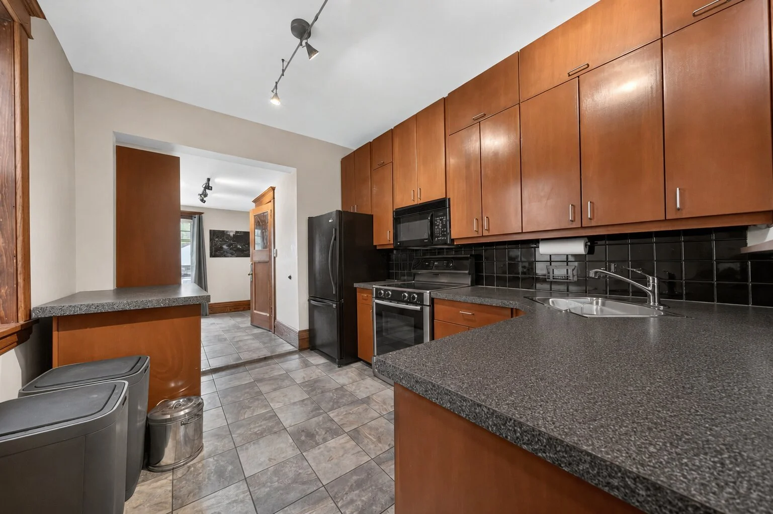 155 Chestnut (20)-edit.jpg