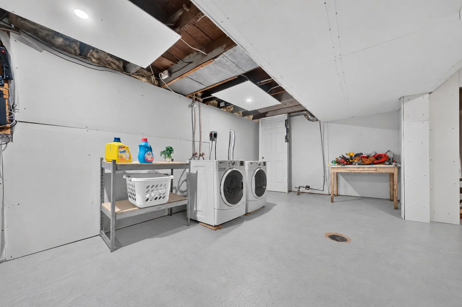 Matte light grey concrete floor(1).jpg