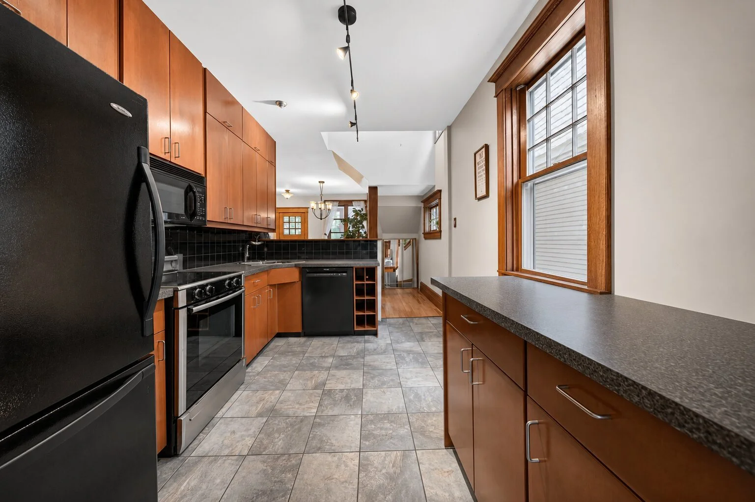 155 Chestnut (23)-edit.jpg