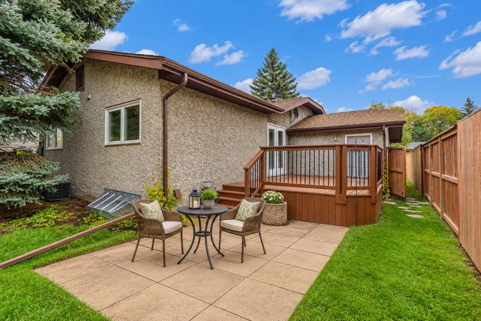 52_Trowbridge_Backyard_Patio_1.jpg