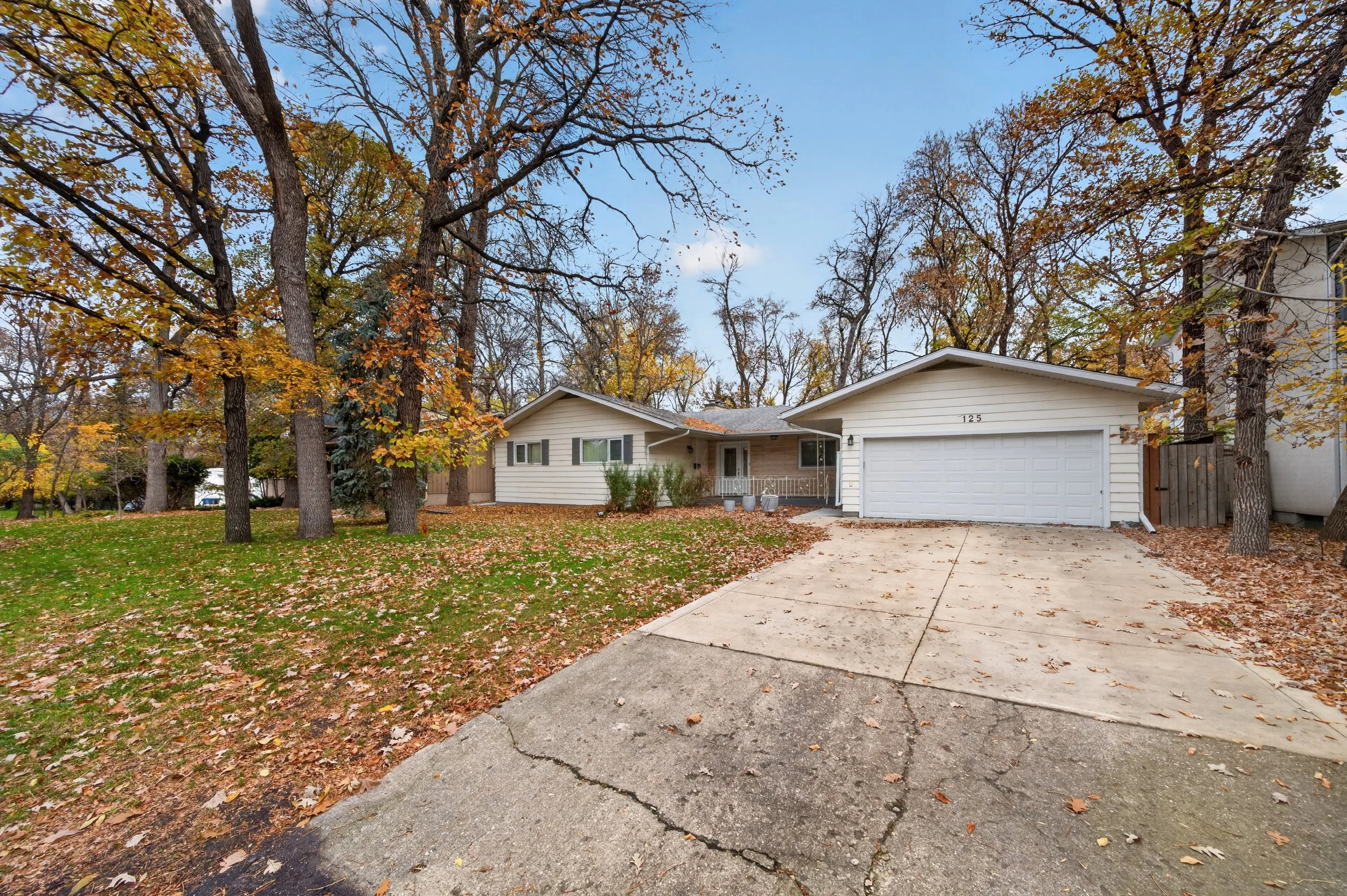 125 Salme Dr (20).jpg