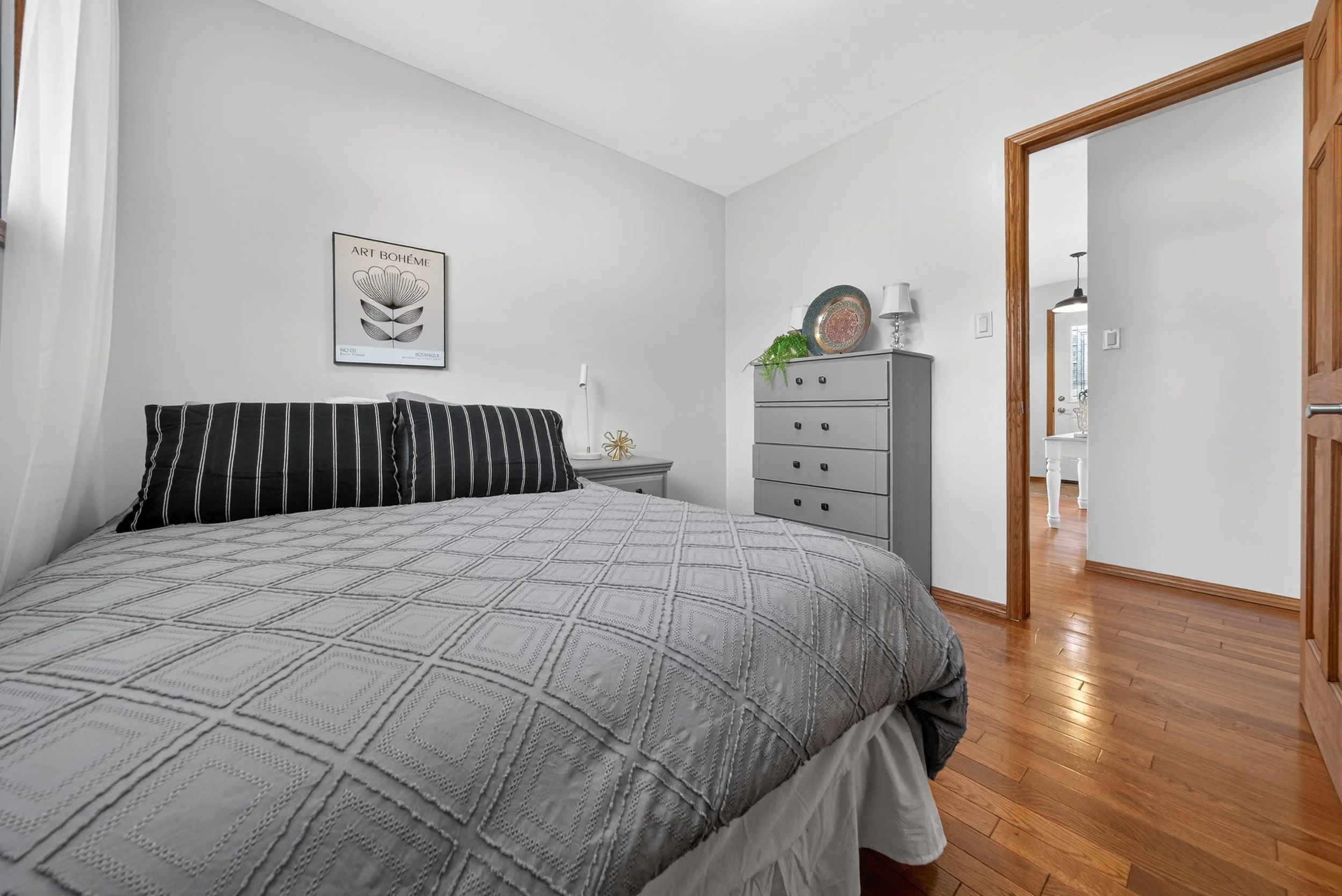 348 Olive St (12).jpg