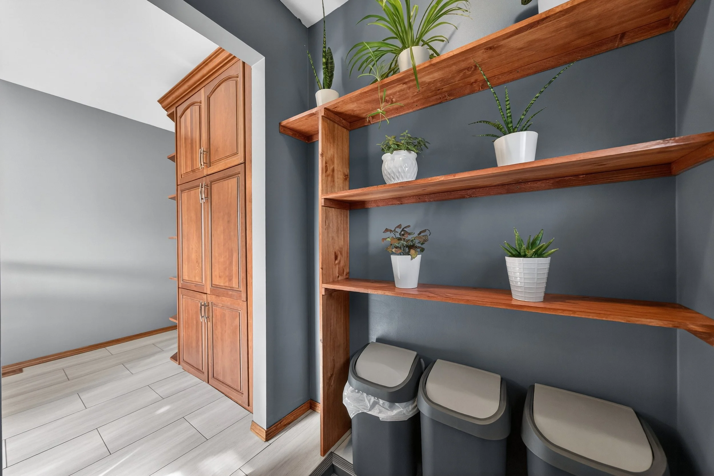 348 Olive St (37).jpg