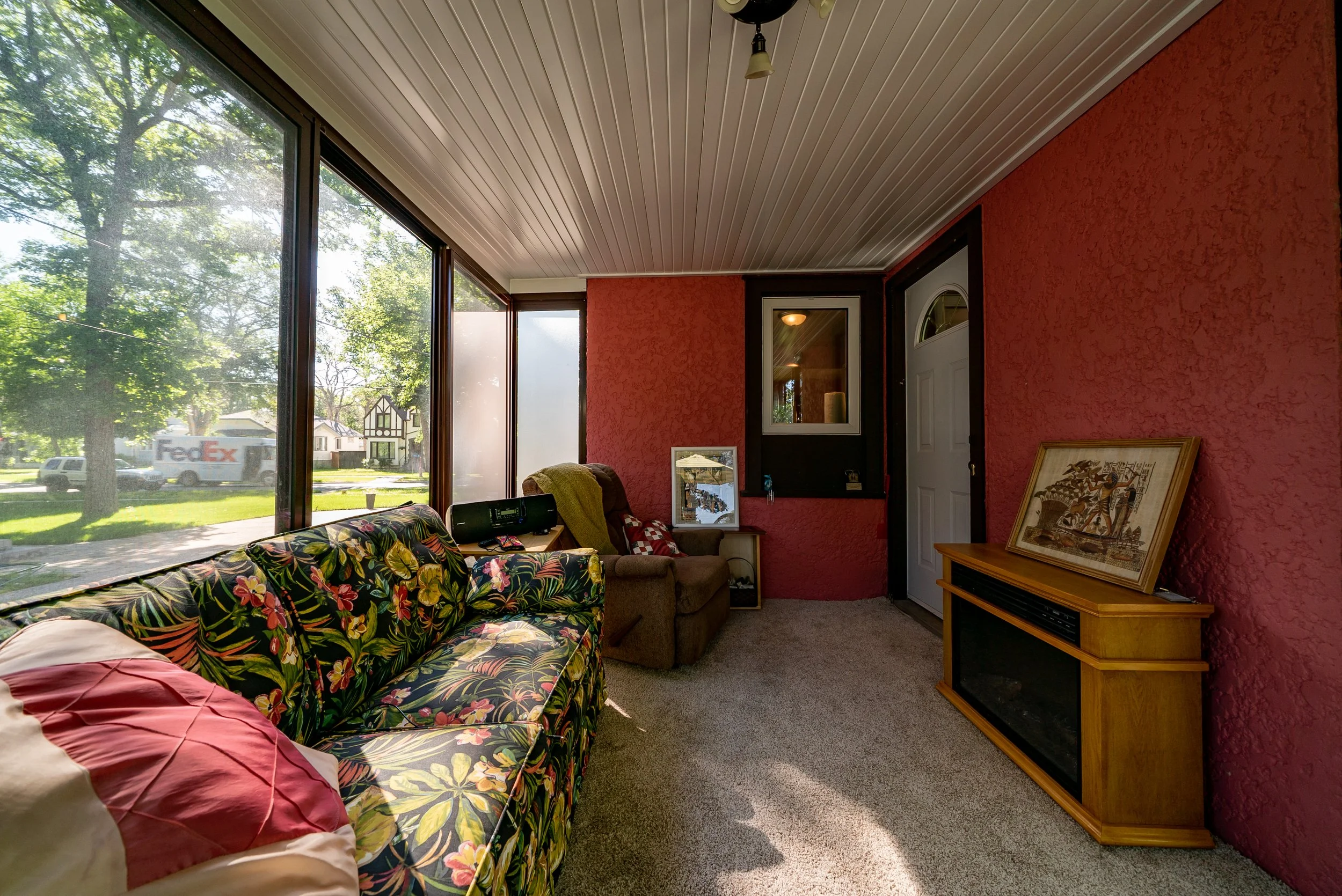 47 Kingston Row — Amber van den Broek Winnipeg Realtor